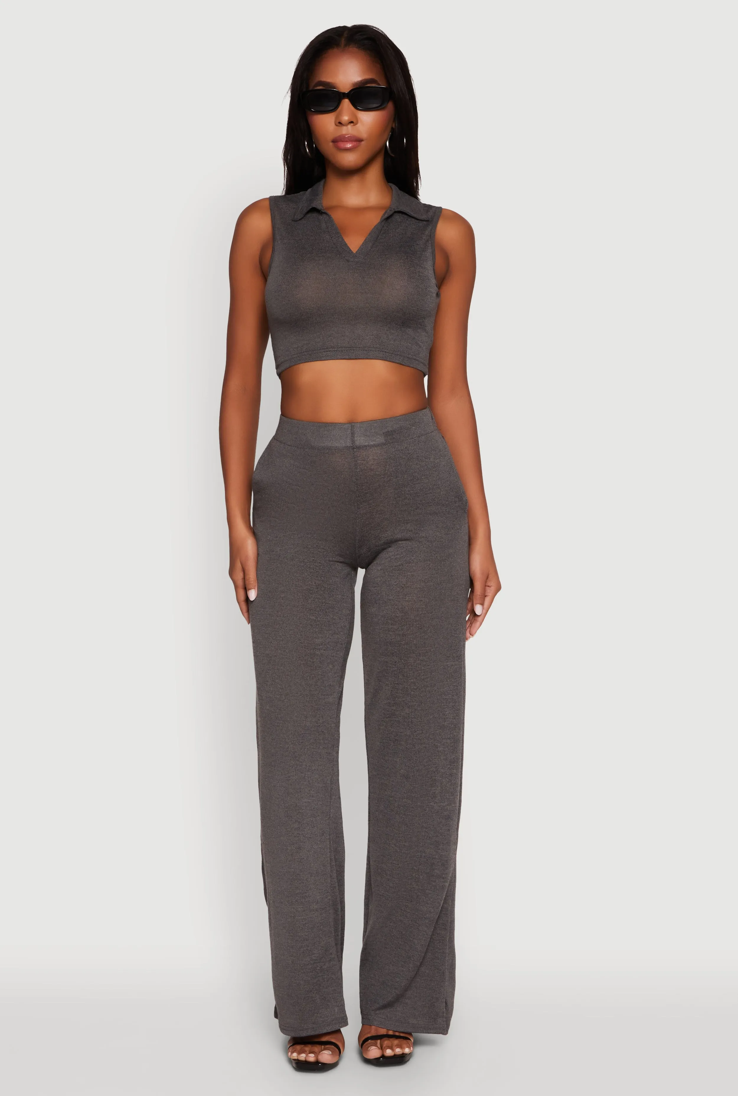 Stay Freshness Daisy Sleeveless Collared Crop Top