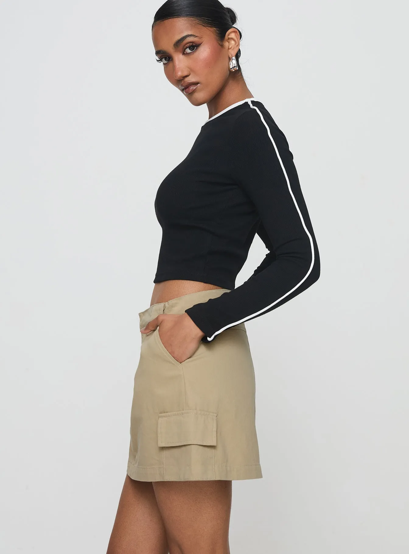 Sophisticated Mood Bohemian vibe Gonzales Mini Skirt Beige