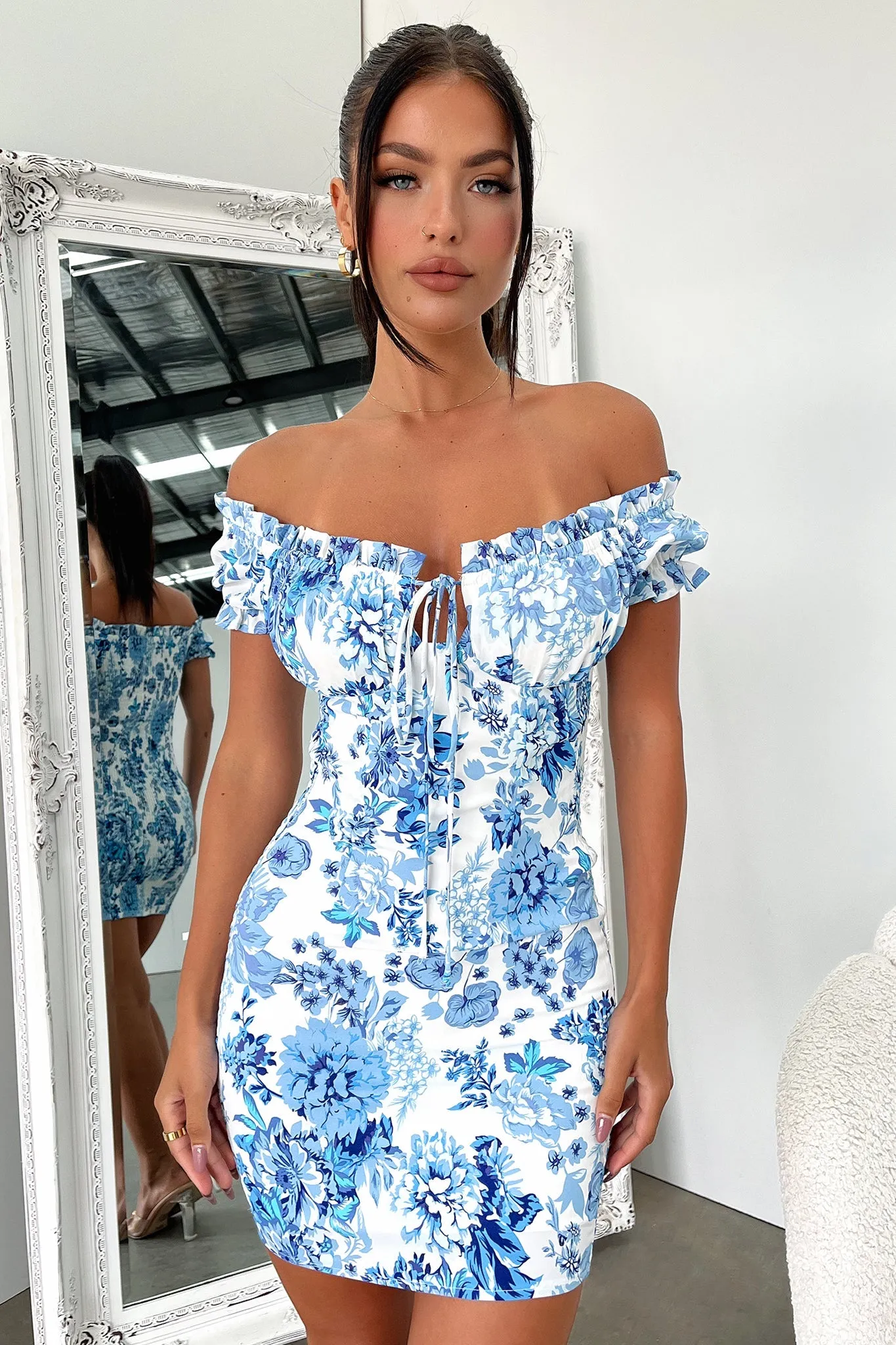 Maisie Dress - Blue/White Floral Relaxed Chic Look Comfortable party dress