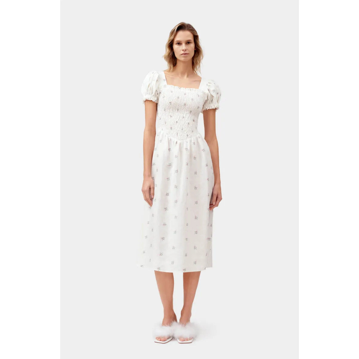 Diamond Soul All weather Belle Linen Dress in Bouquets
