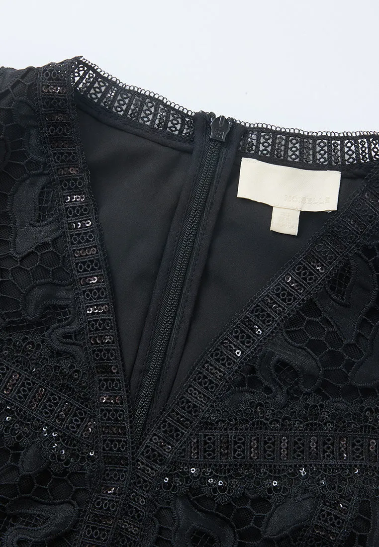 HighCollared Design NonRestrictive Movement V-neck Panelled Hollow-carved Lace Dress