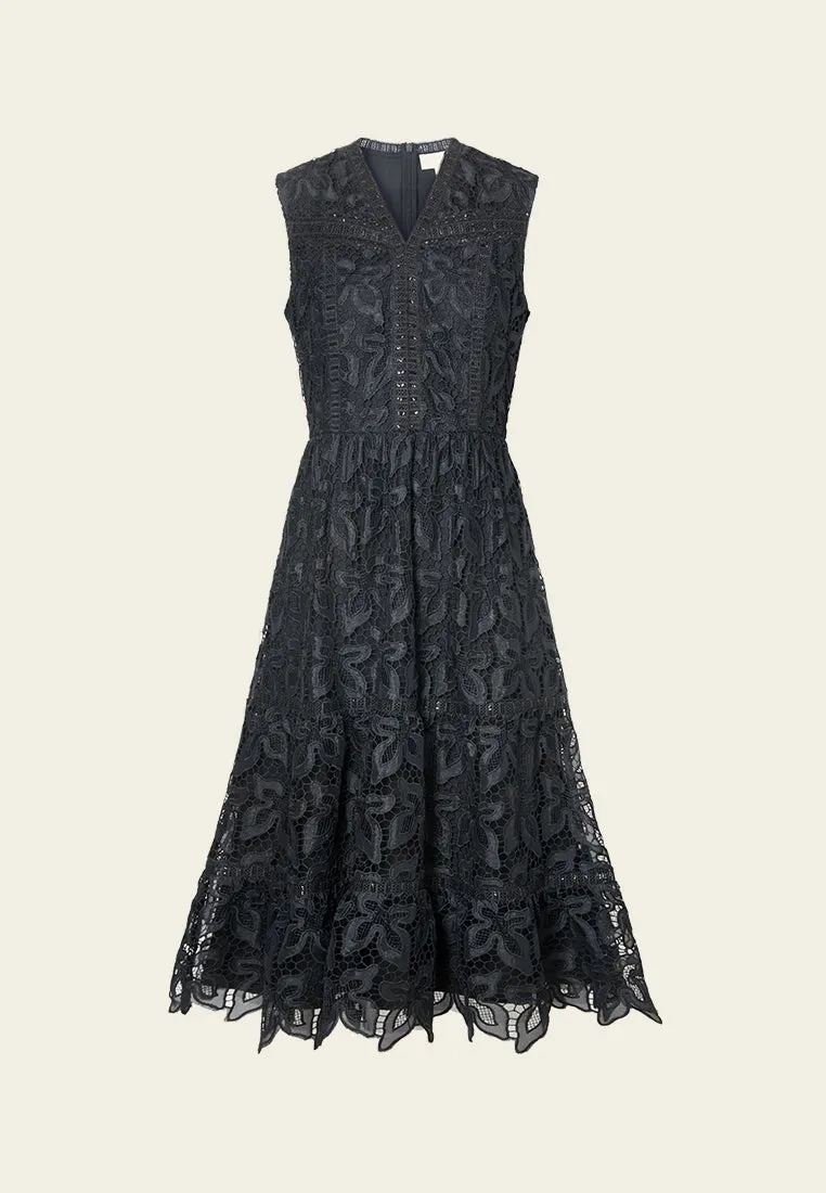 Noble Core V-neck Panelled Hollow-carved Lace Dress
