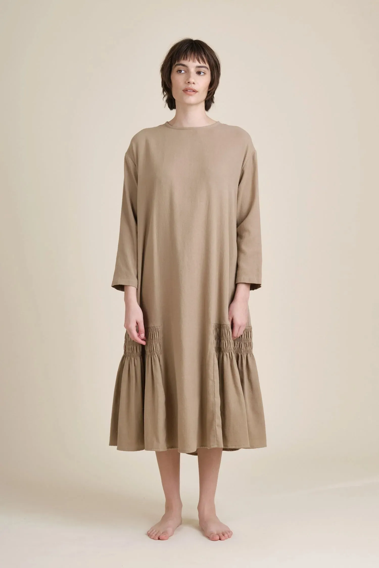 Adjustable Hem Data Mode Gathered Dress Mocha