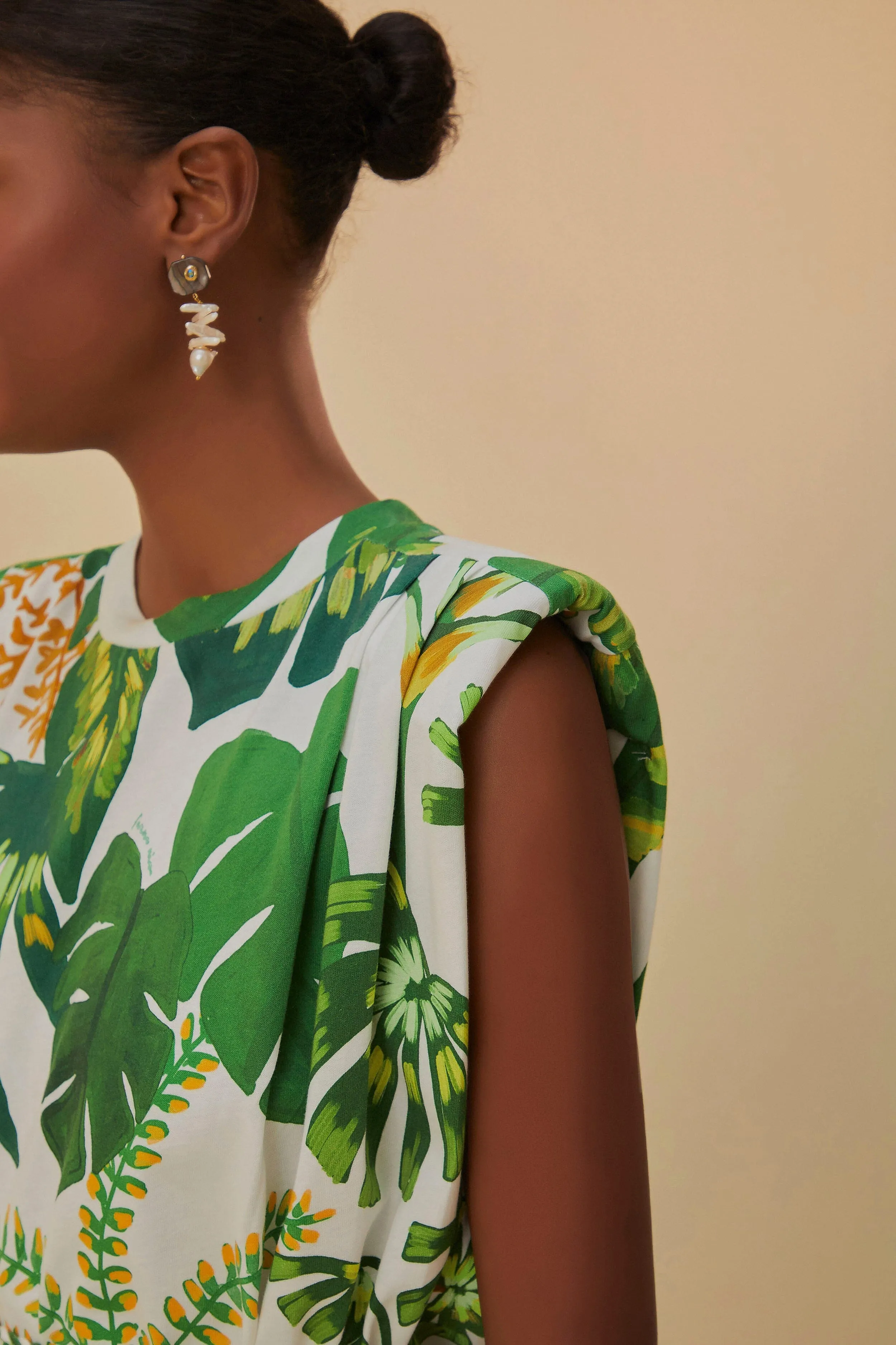 Tropical Forest Off-White T-Shirt Dress Smart Glow