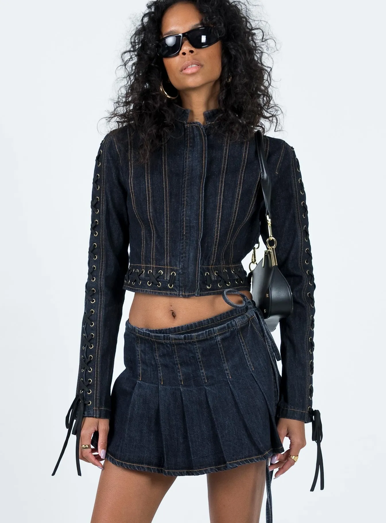 Street Look Camelia Pleat Mini Dark Denim