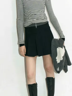 Art Gallery Visit A-line Pleated Skirt