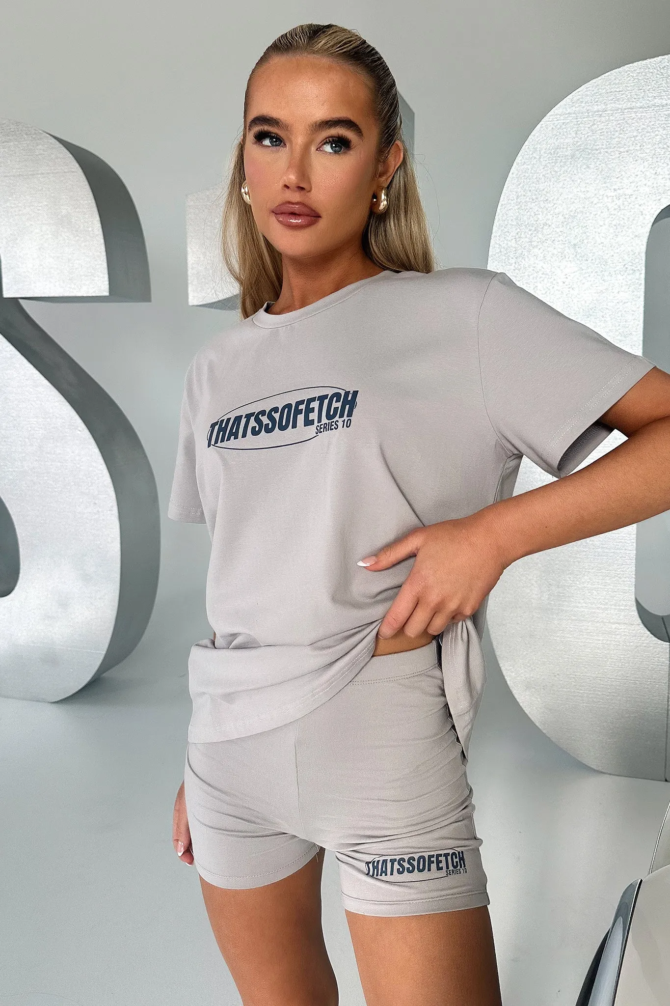 Timeless Look Ribbed Neckline Series 10 Oversized Tee - Grey