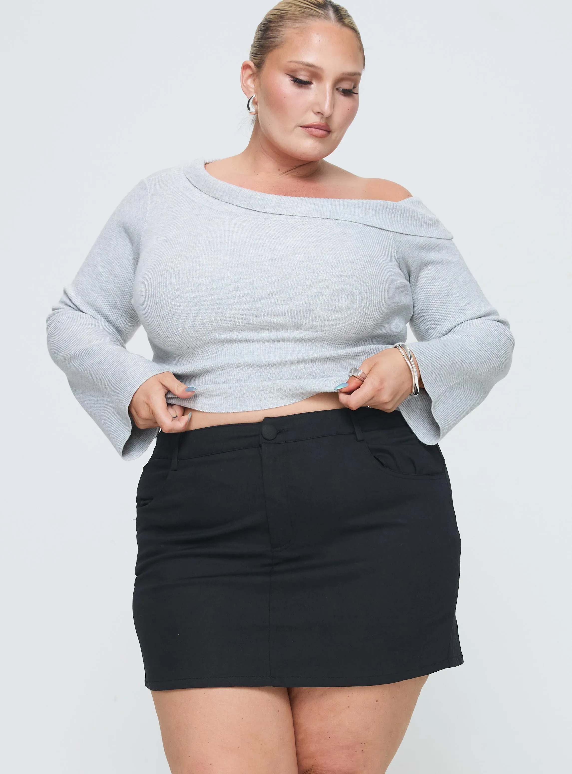 Tiered hem Simple Comfort Stafford Low Rise Mini Skirt Black Curve