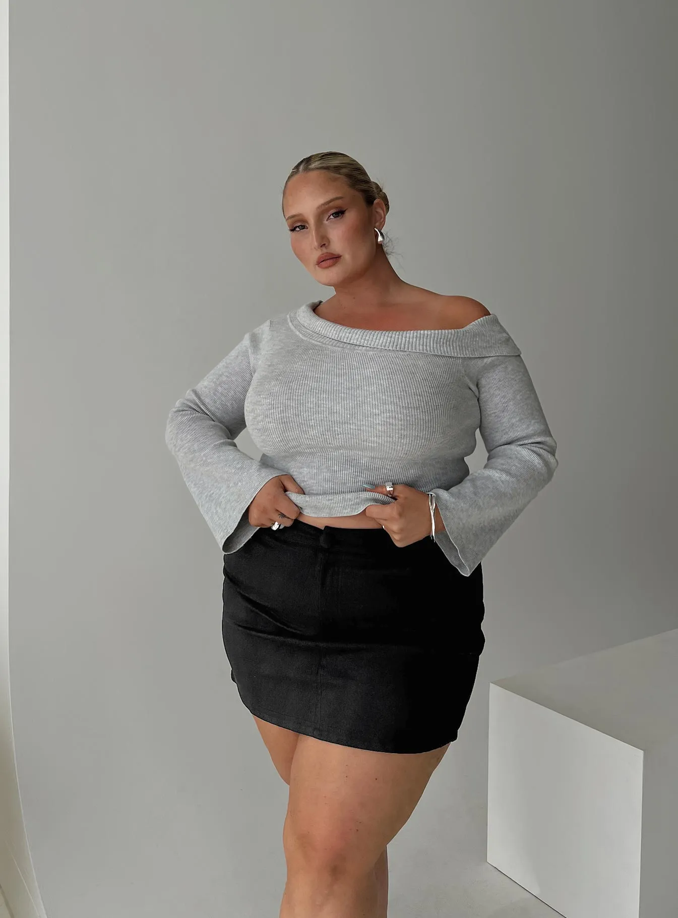 Detachable Tie Bold Details Stafford Low Rise Mini Skirt Black Curve