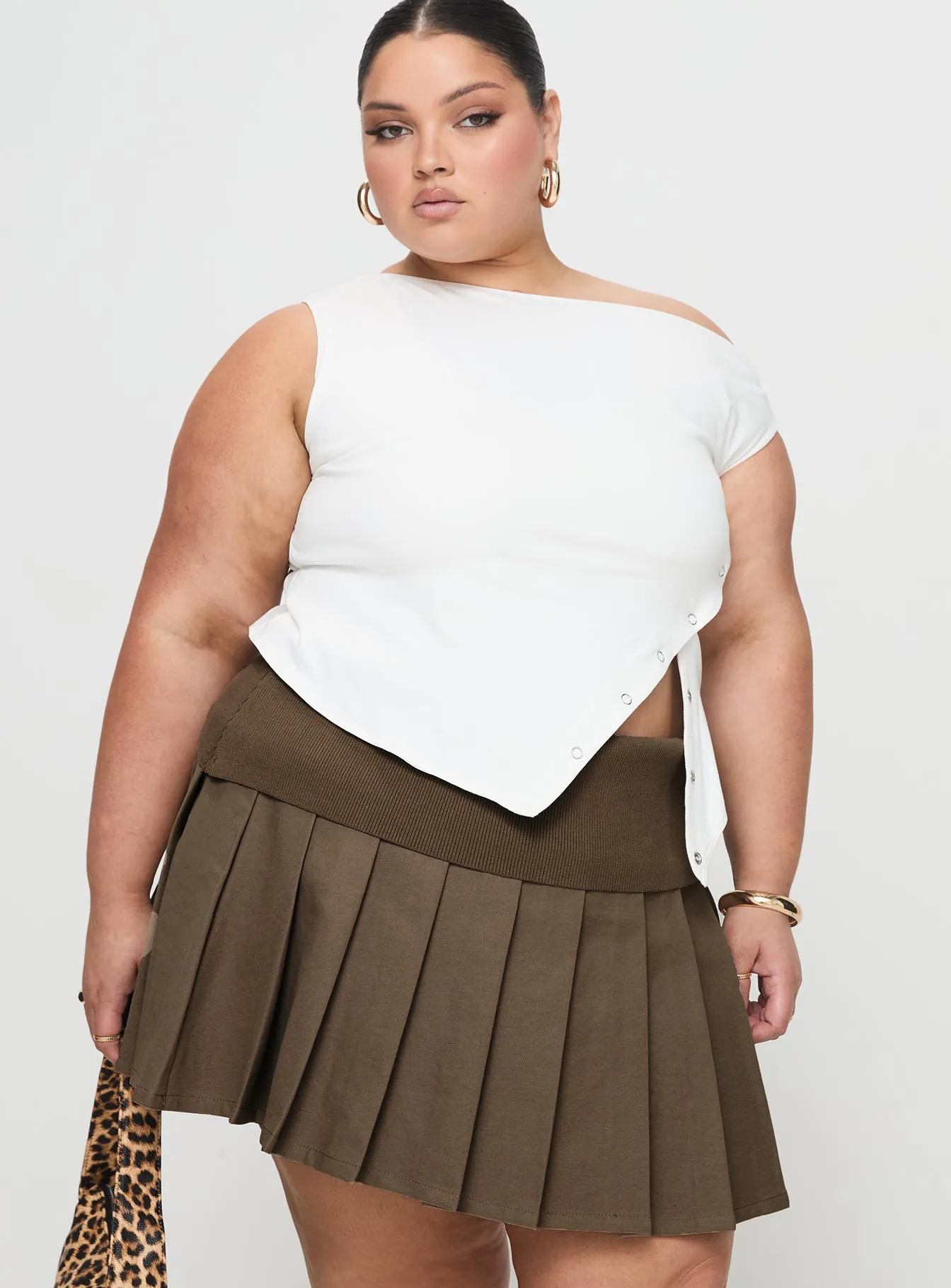 Fantasies Pleated Mini Skort Brown Curve Biodegradable Fabric Shirred Back