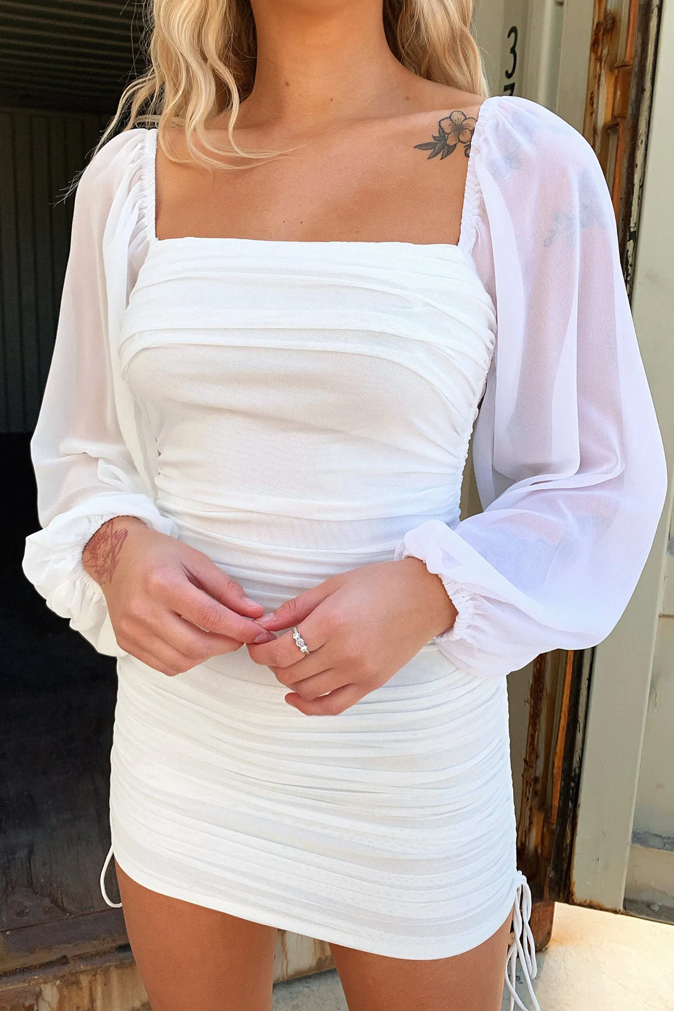 Lorde Dress - White Trendy Silhouette