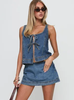 Stefenie Denim Skort Mid Wash Tall Media Feature