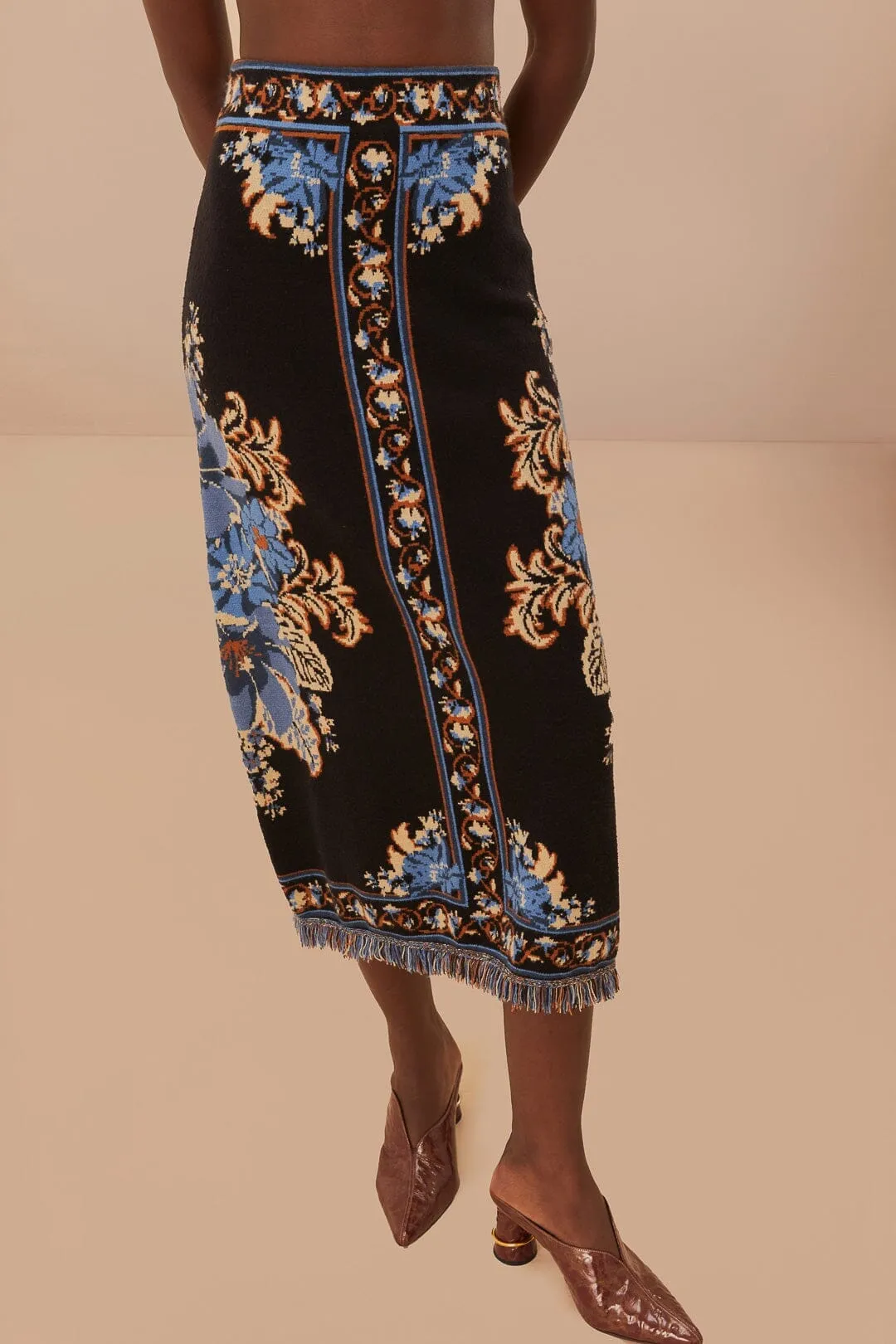 Modern Tones Sophisticated Casual Black Blossom Tapestry Knit Skirt