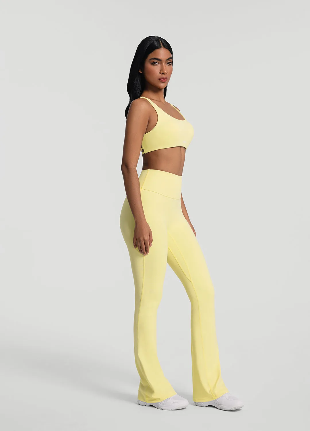 Travel Ready Pocket Design Ruched Flared Leggings