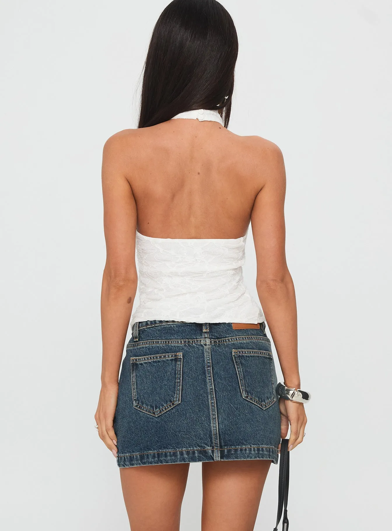 Nickei Denim Mini Skirt Washed Blue Relaxed Outfit Fashion Detail