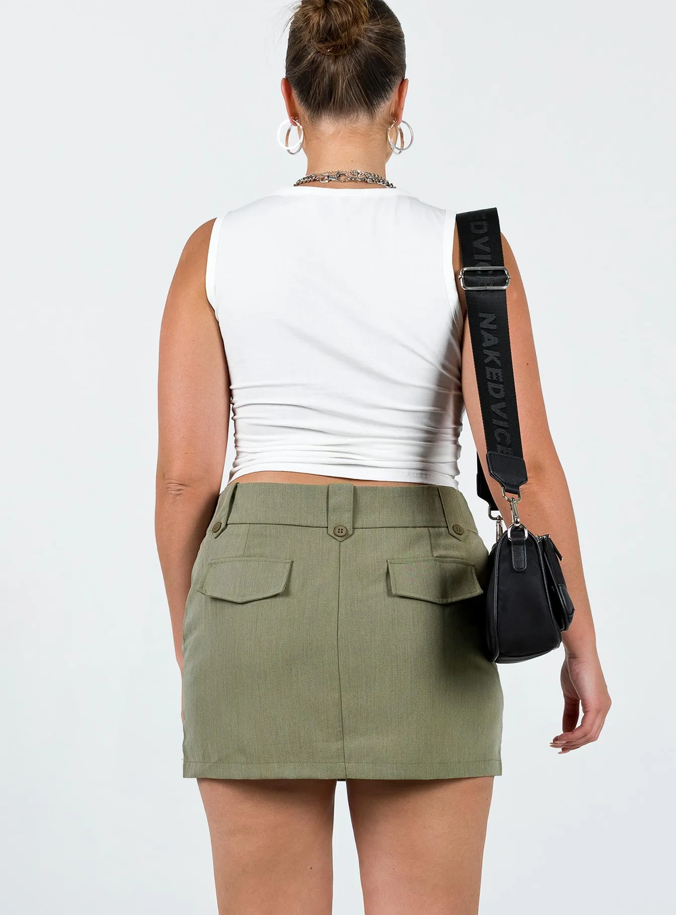 Breezy Outfit Coco Mini Skirt Khaki
