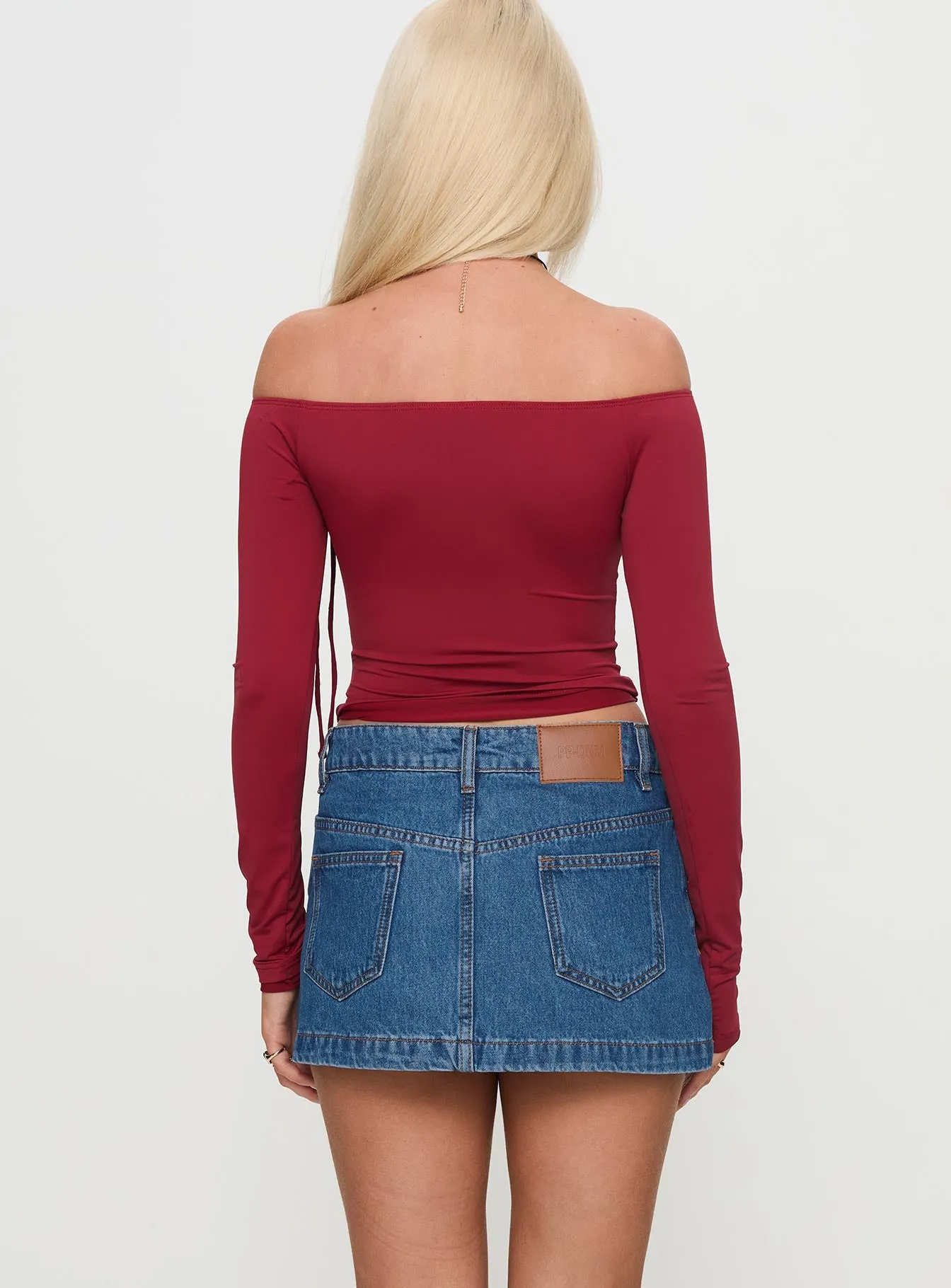 Nicolina Low Rise Denim Mini Skirt Light Wash Petite Ultra Comfort