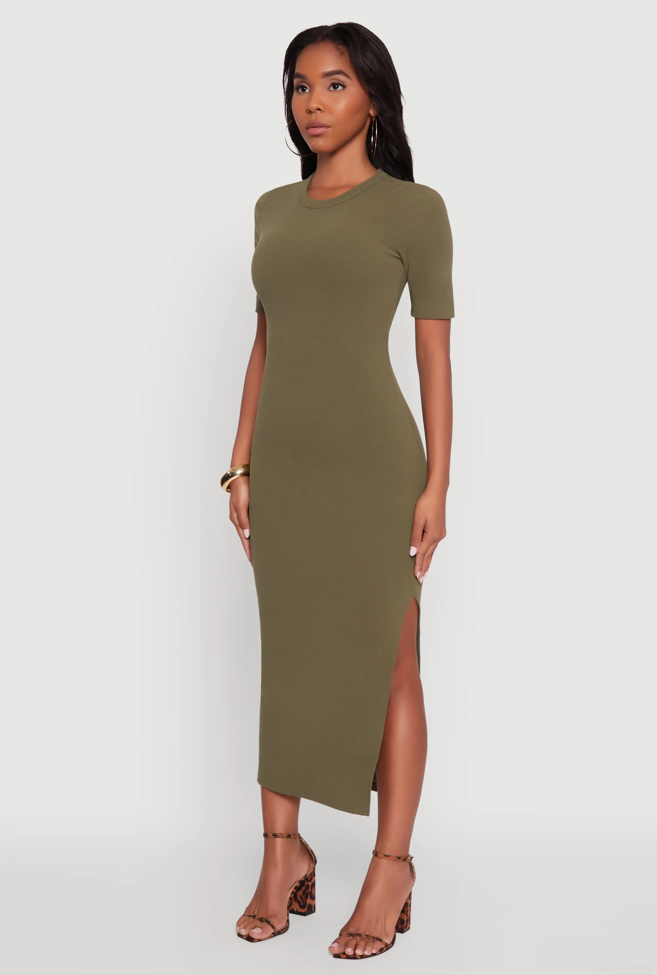 Easy Fit Ribbed Knit Side Ruch Side Slit Midi Dress