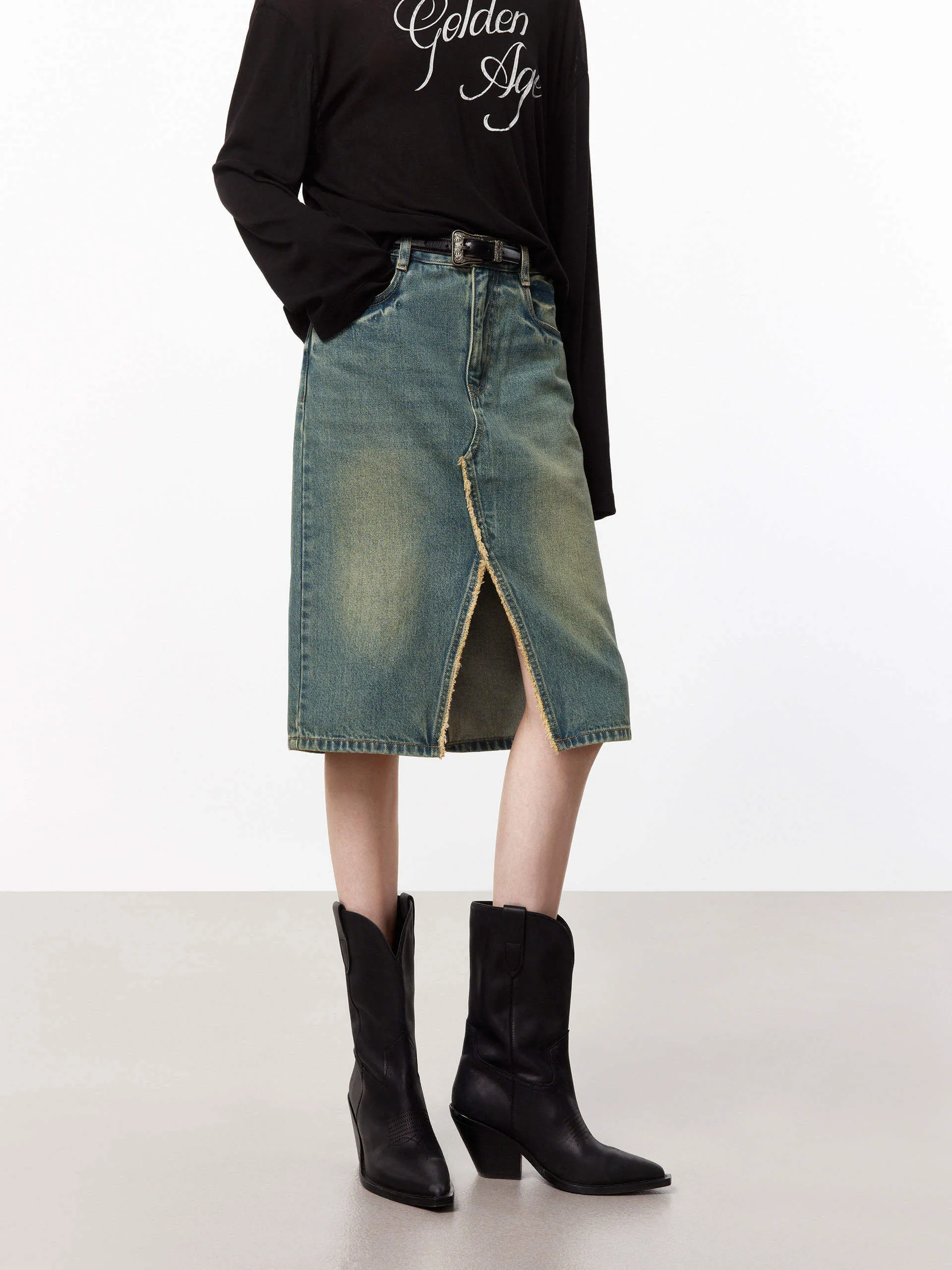Casual Edge Ventilated Panels Slit Detailed Denim Skirt