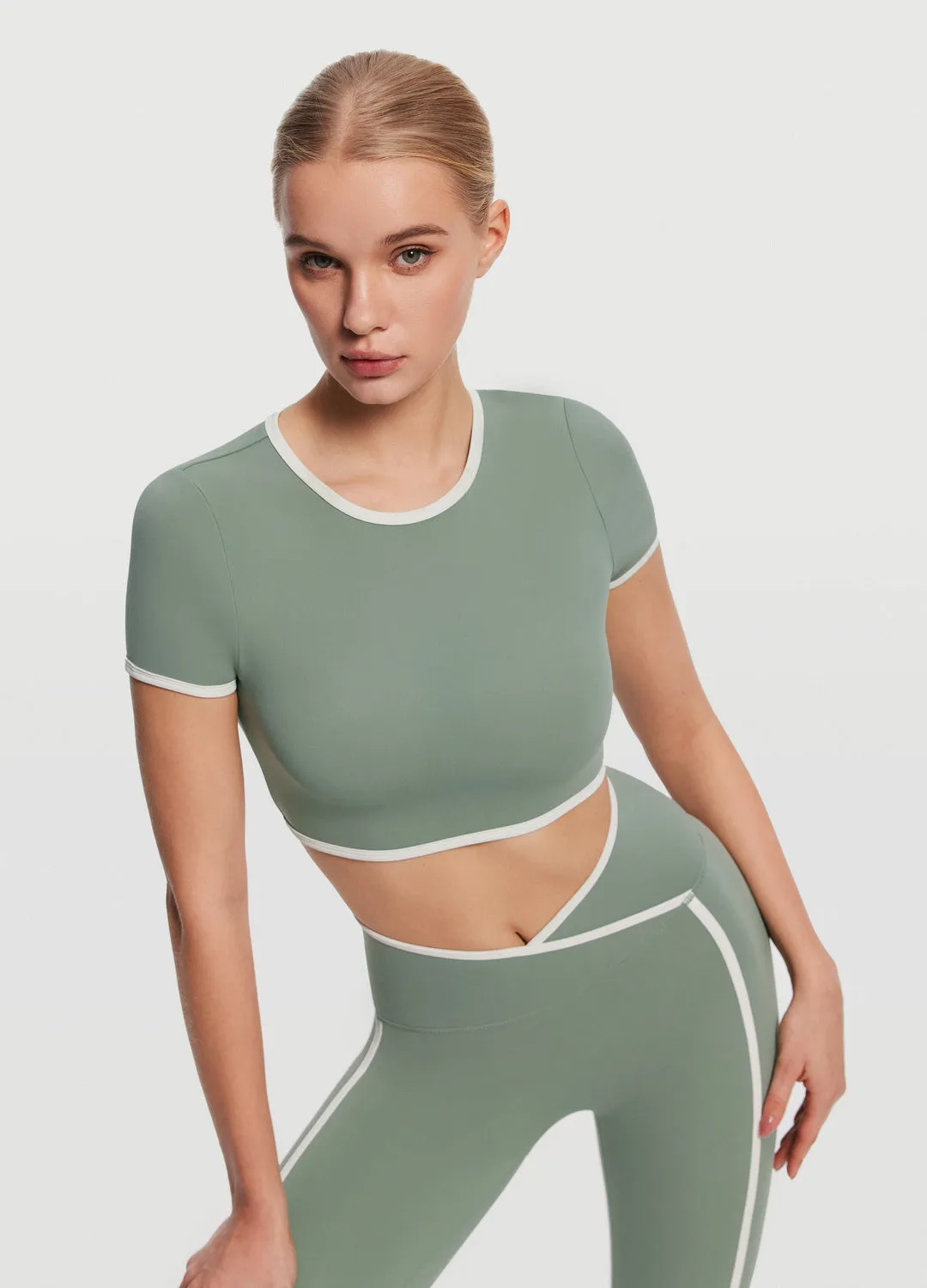 Smooth Finish Casual Must-Have Casual Cropped T-Shirt