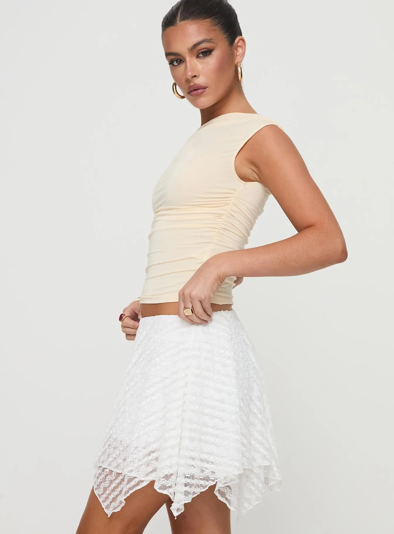 A Line Silhouette Timeless Piece Blossomia Mini Skirt White