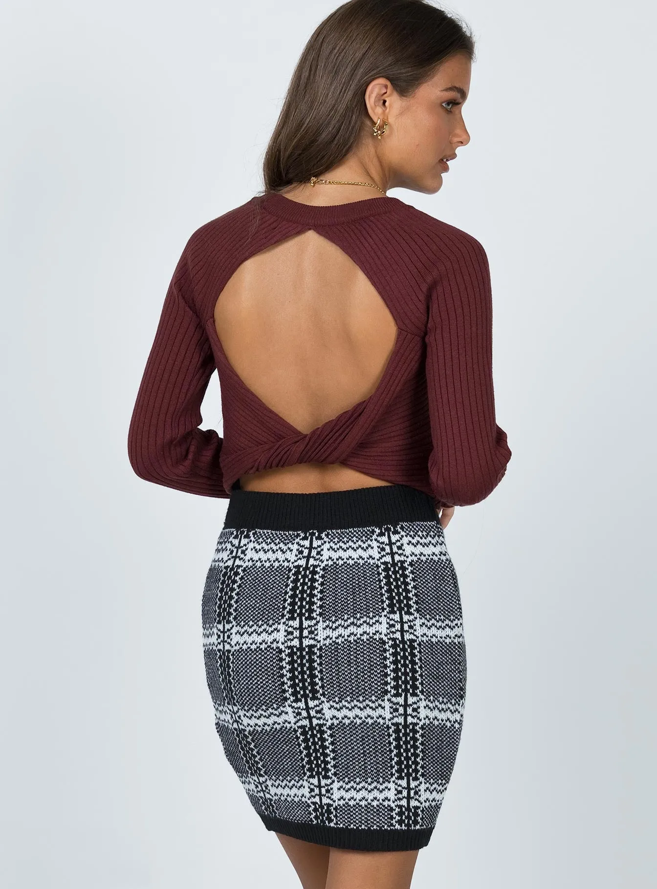 Outfit Lookbook Side Pockets Tori Mini Skirt Black / White
