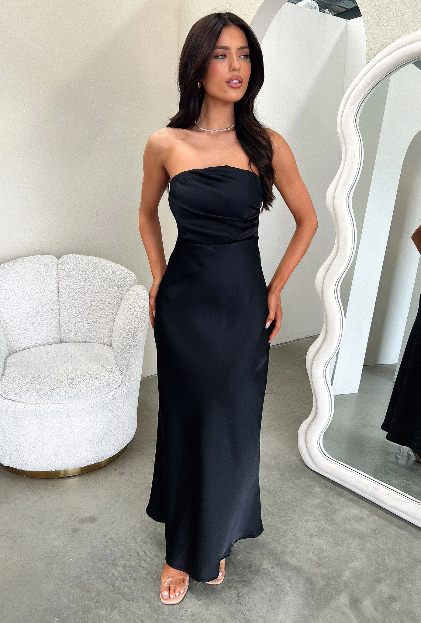 Graceful full-length gown Romantic resort wear Elio Strapless Satin Maxi Dress - Black