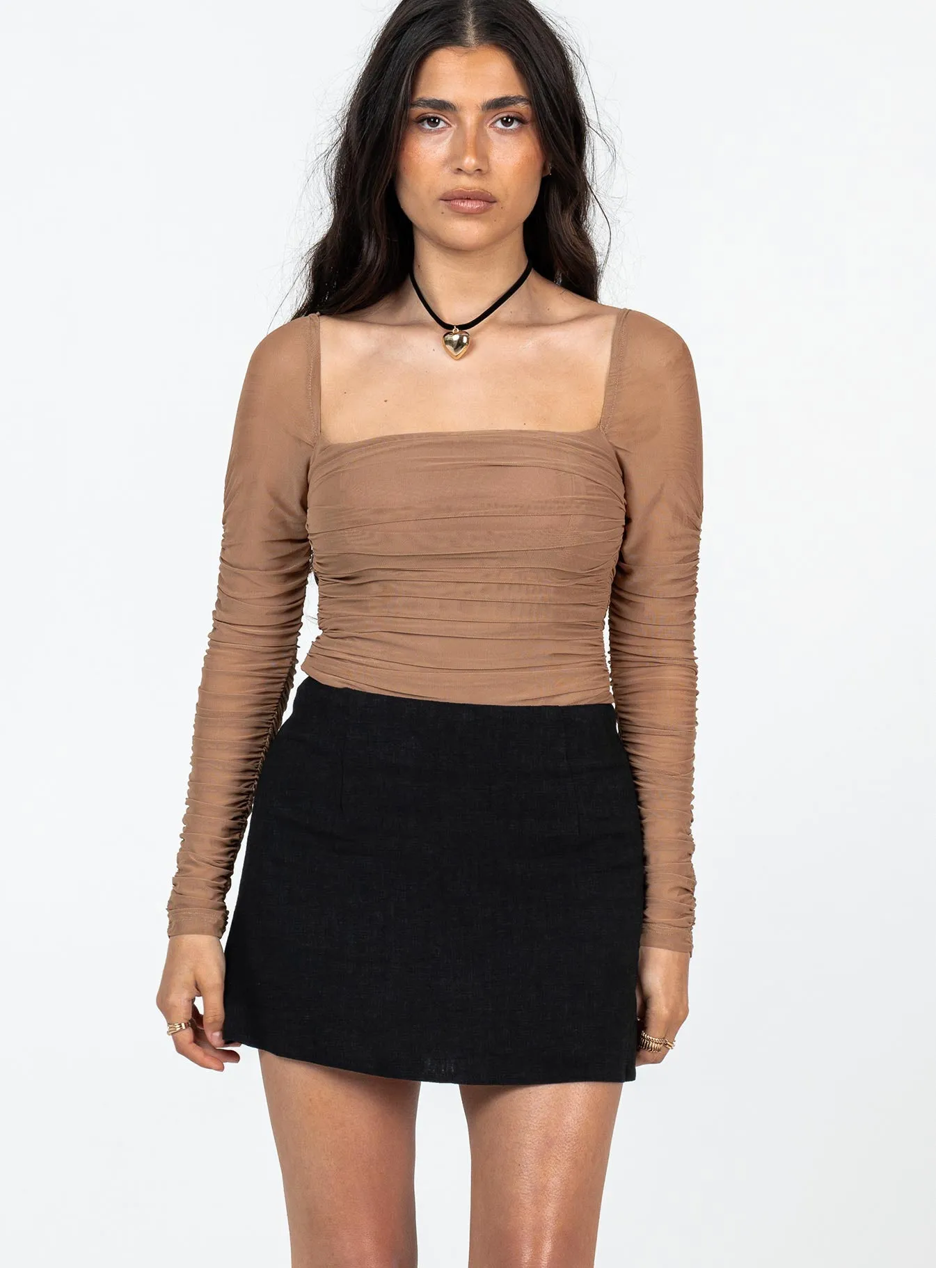 Breezy Outfit Selby Mini Skirt Black Petite