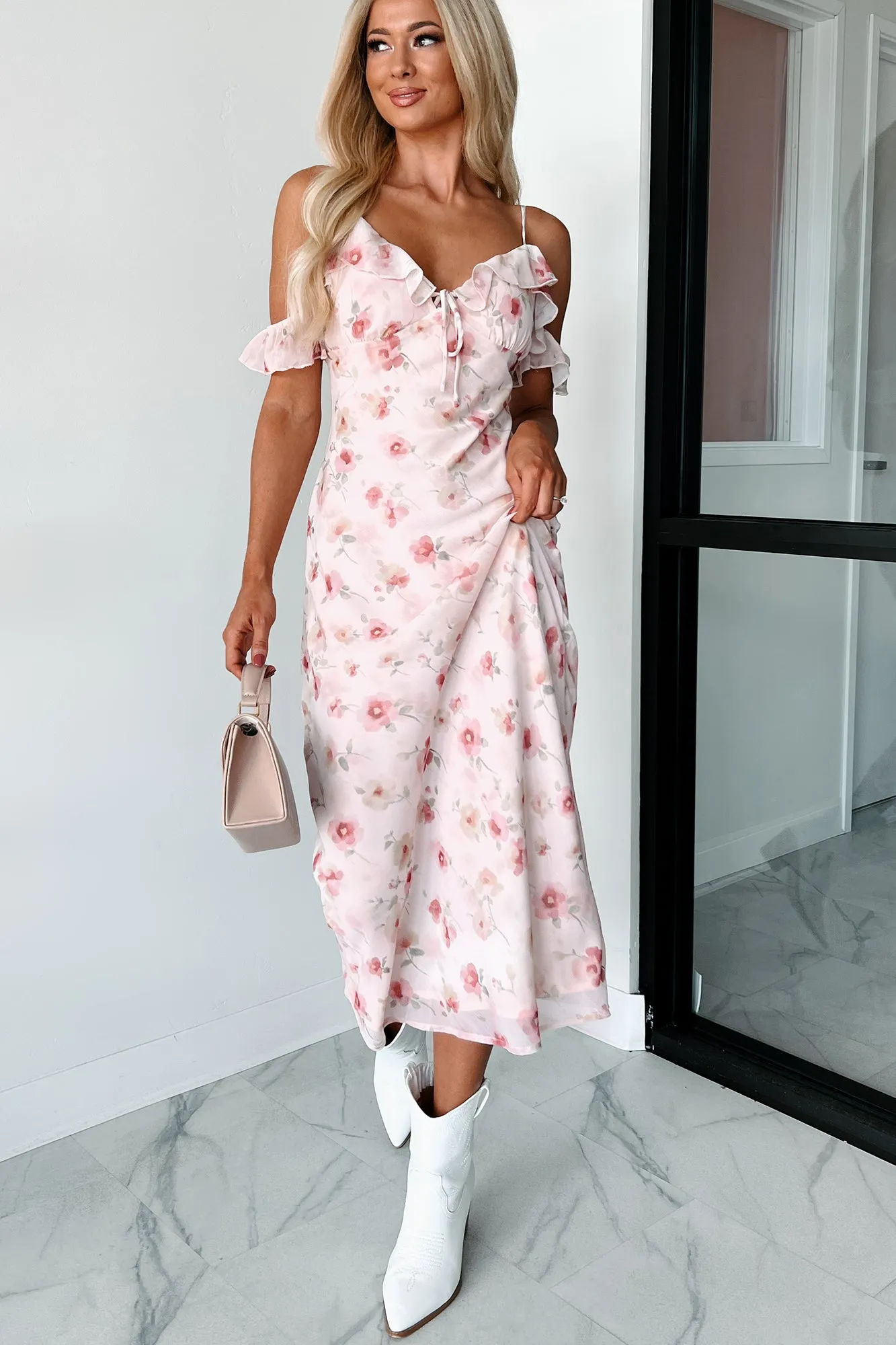 Relaxed fit formal wear Undoubtedly Charming Floral Maxi Dress (Pink)