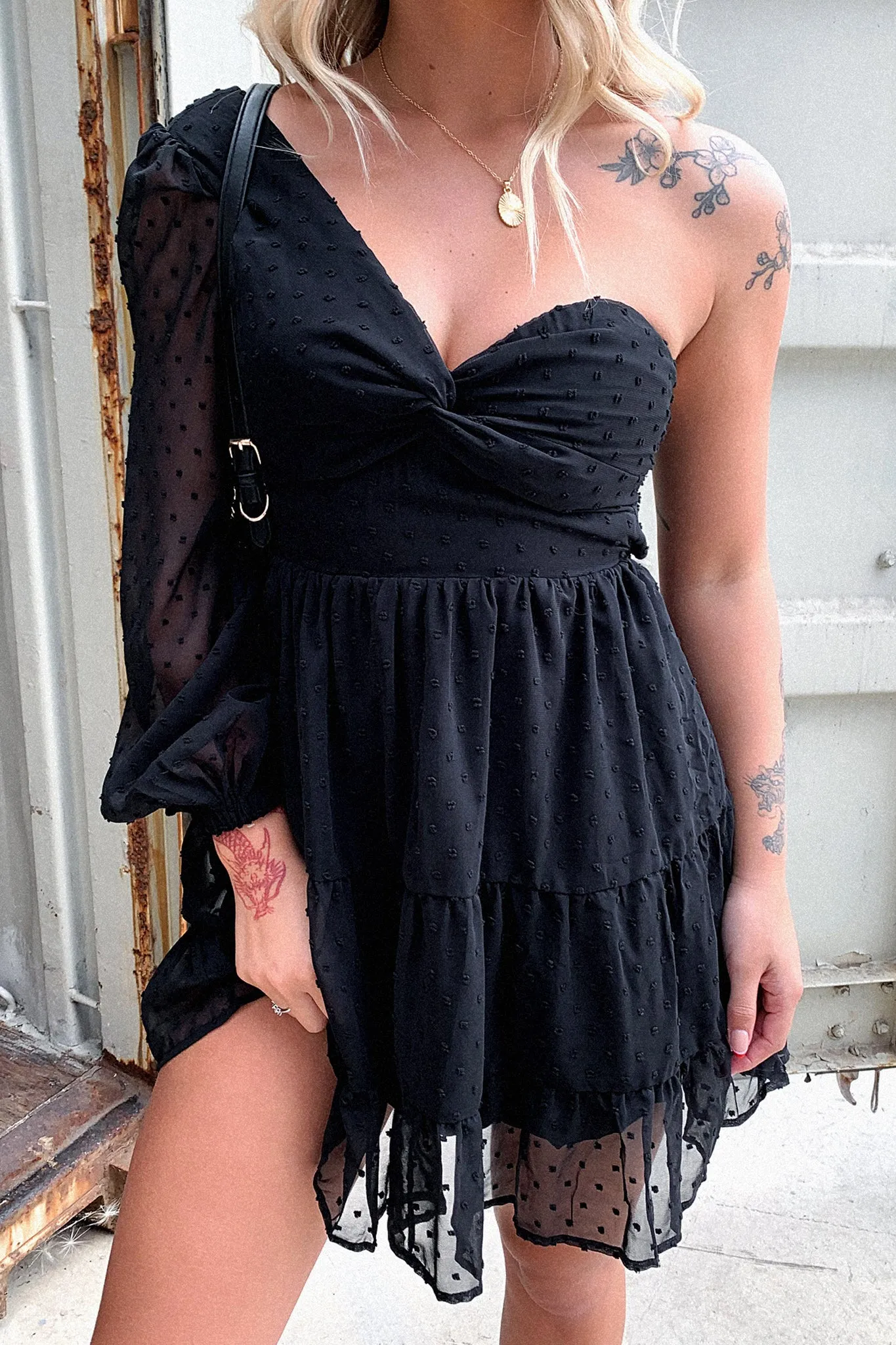 Star Glow Full Coverage Back Georgia Dress - Black