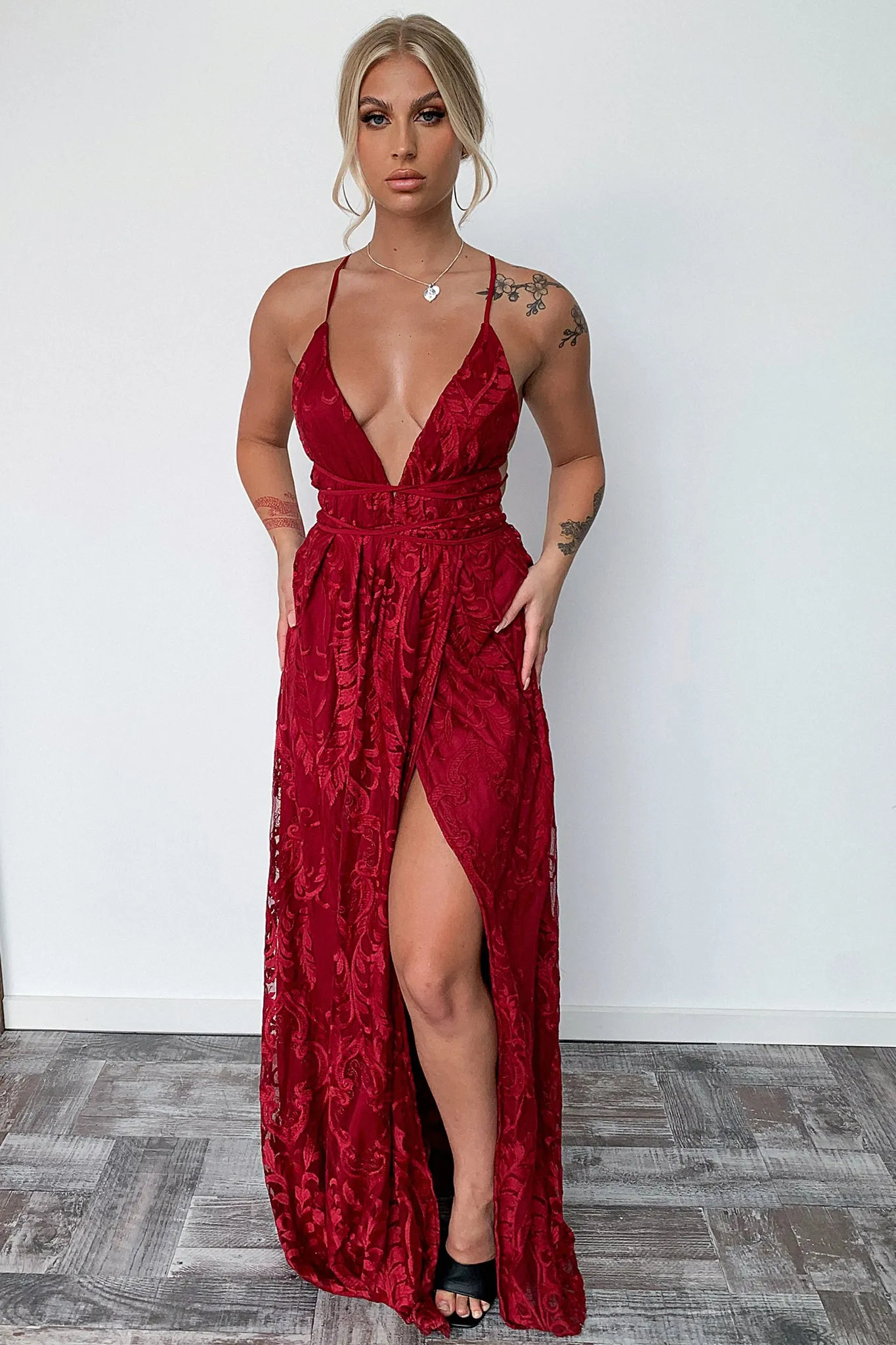 Scarlett Halter Maxi Dress - Burgundy Color Sky