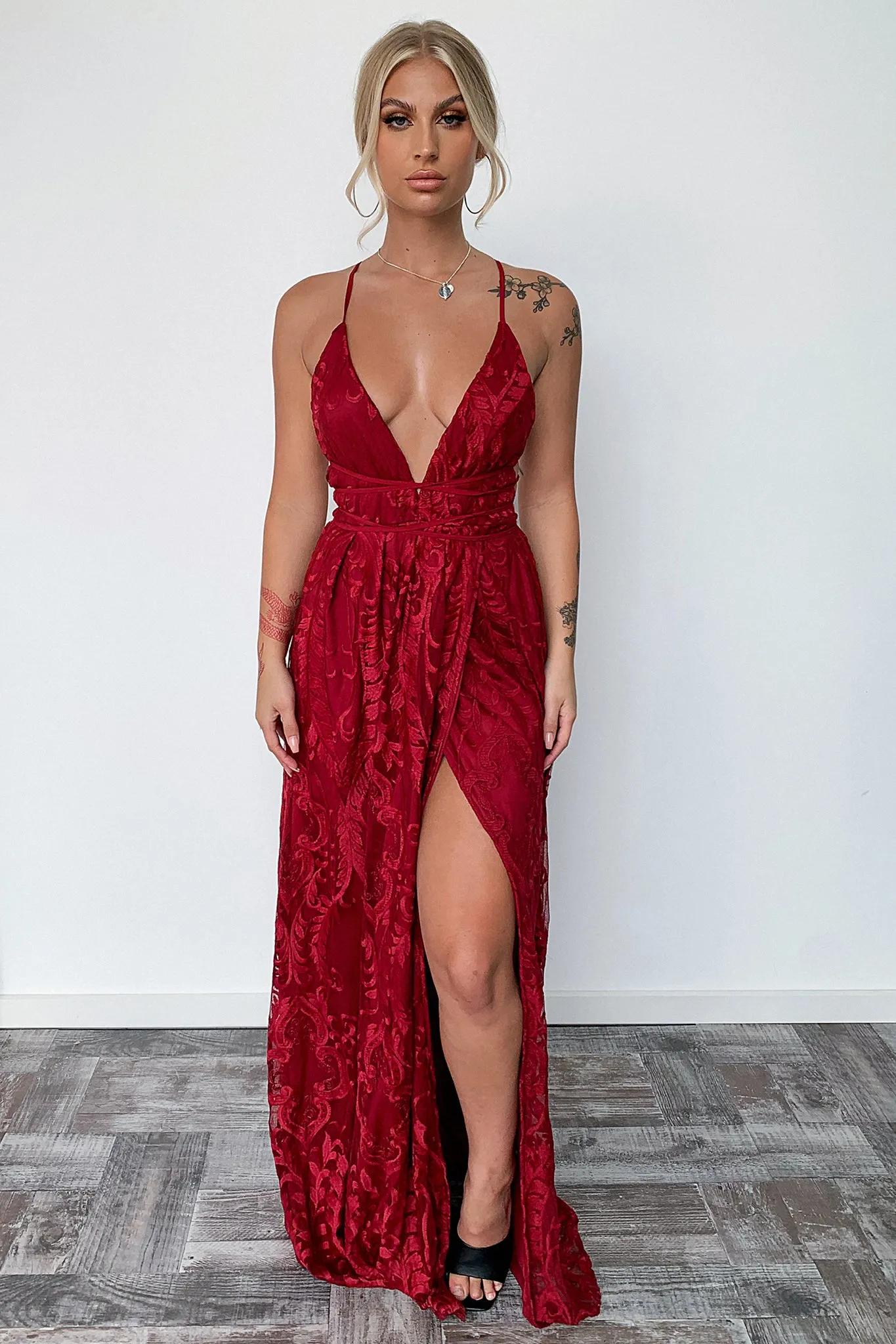 Scarlett Halter Maxi Dress - Burgundy Tulle Glow