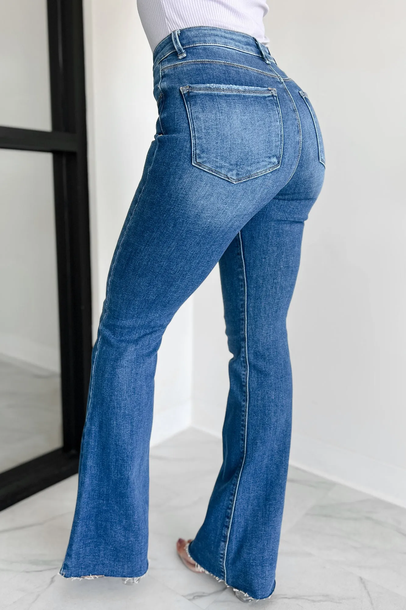 Brynn High Rise Raw Cut Risen Non Distressed Jeans (Dark) Long Sleeve Shirt FlexibleCollarStructure