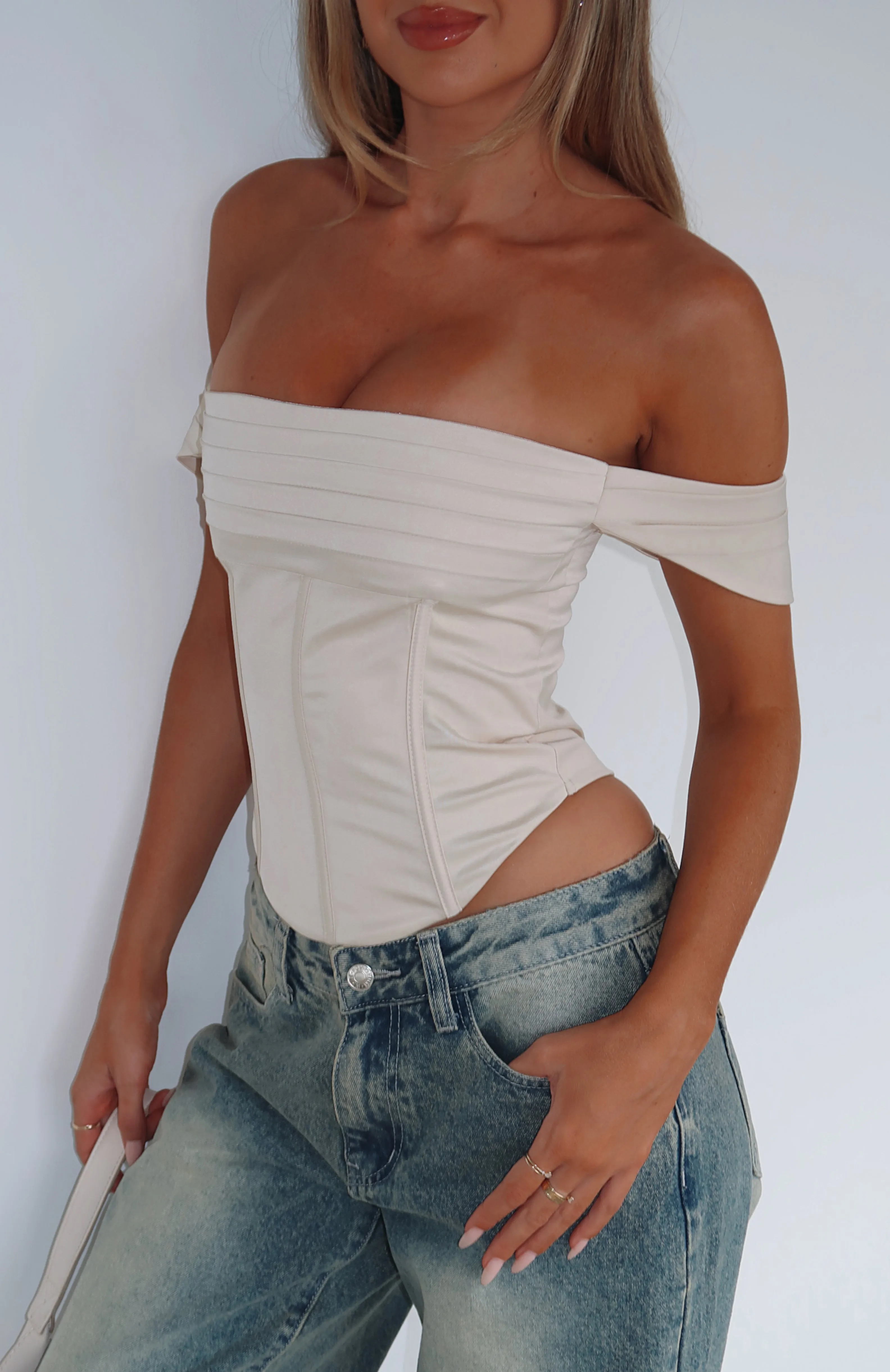 Midnight Magic Bustier Champagne Quick Dry Feature