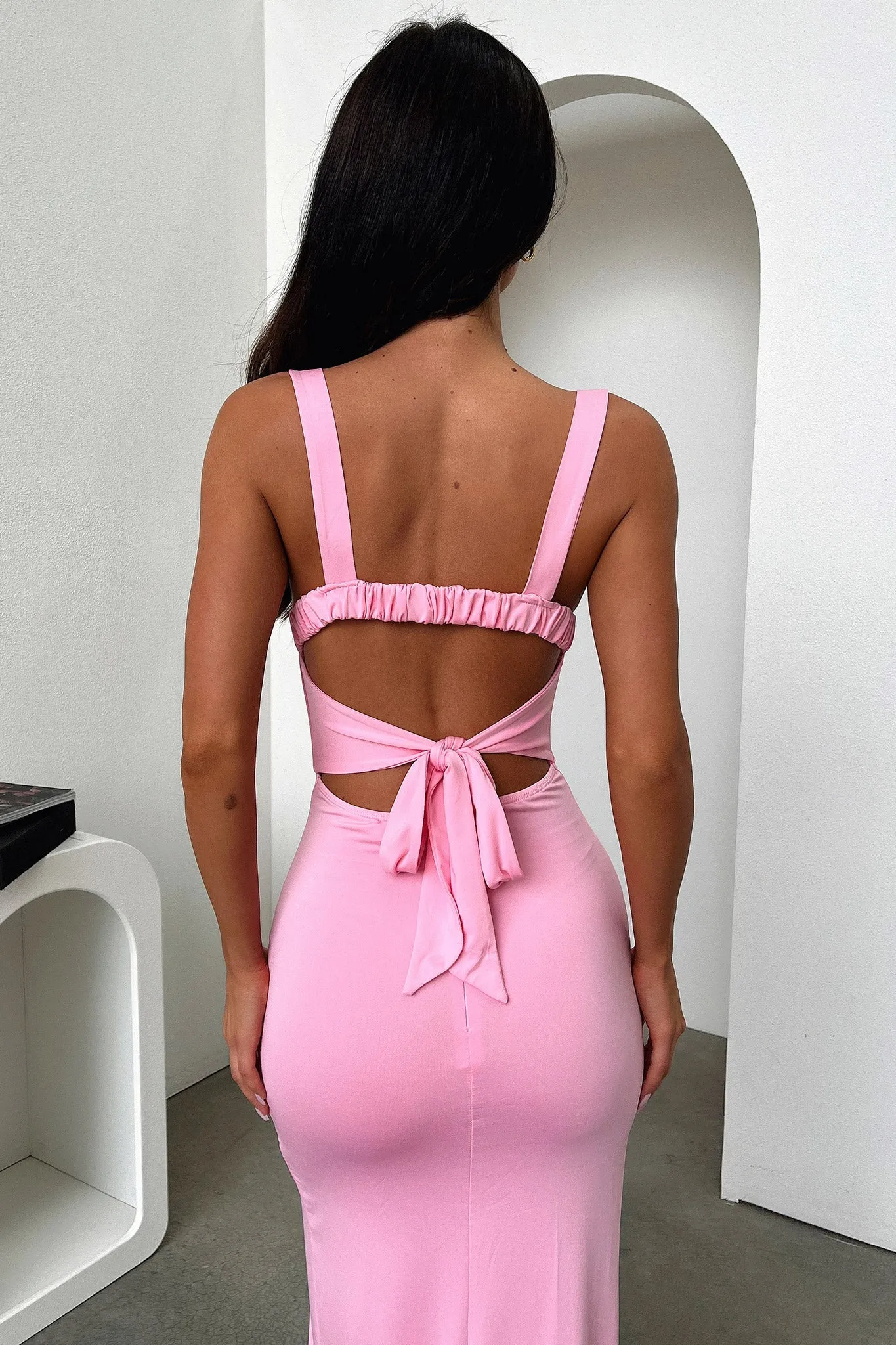 Weave Art Court Path Calvary Maxi Dress - Pink