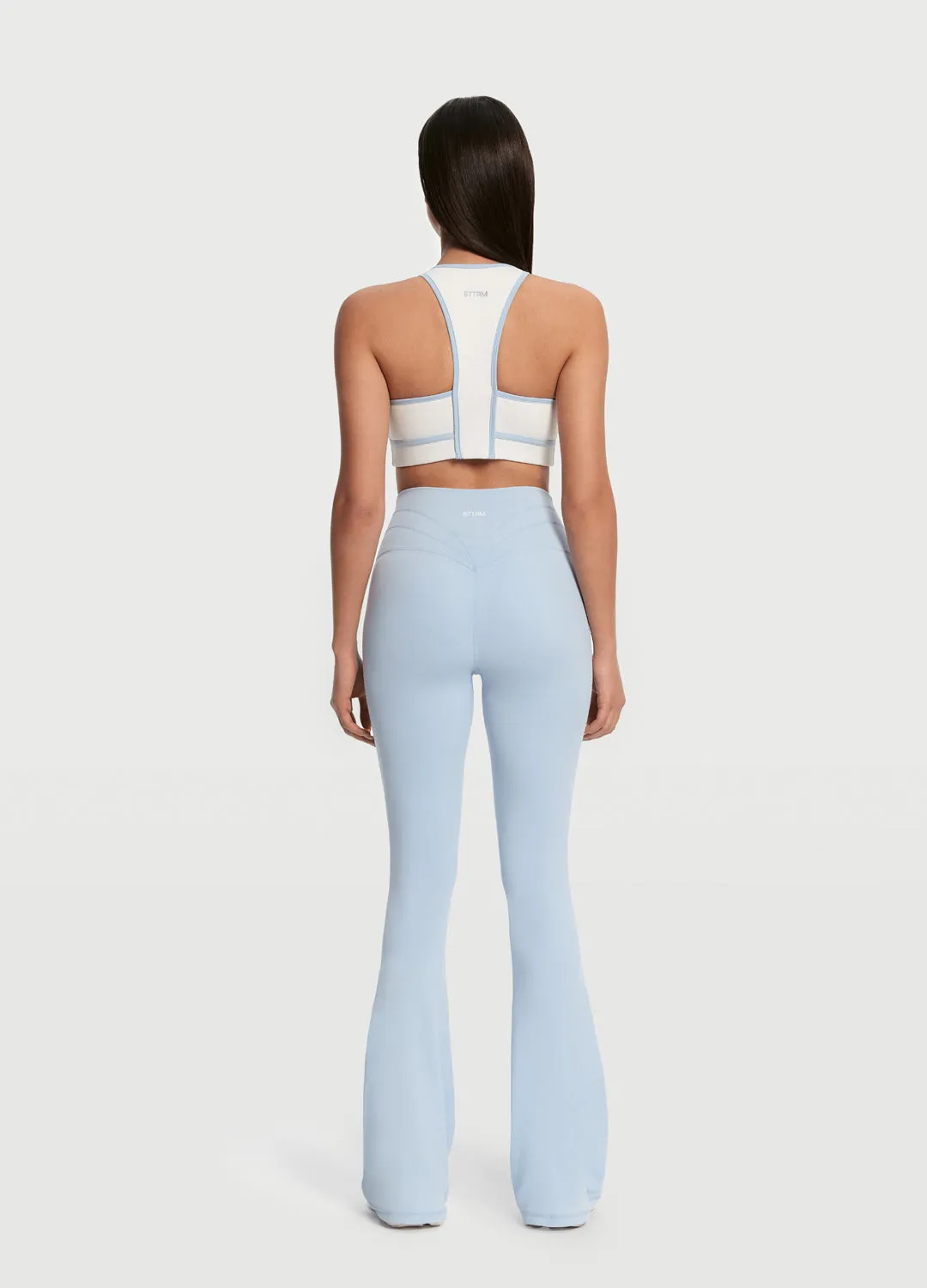 Foxy Flare Leggings Minimalist Style Holiday Outfit