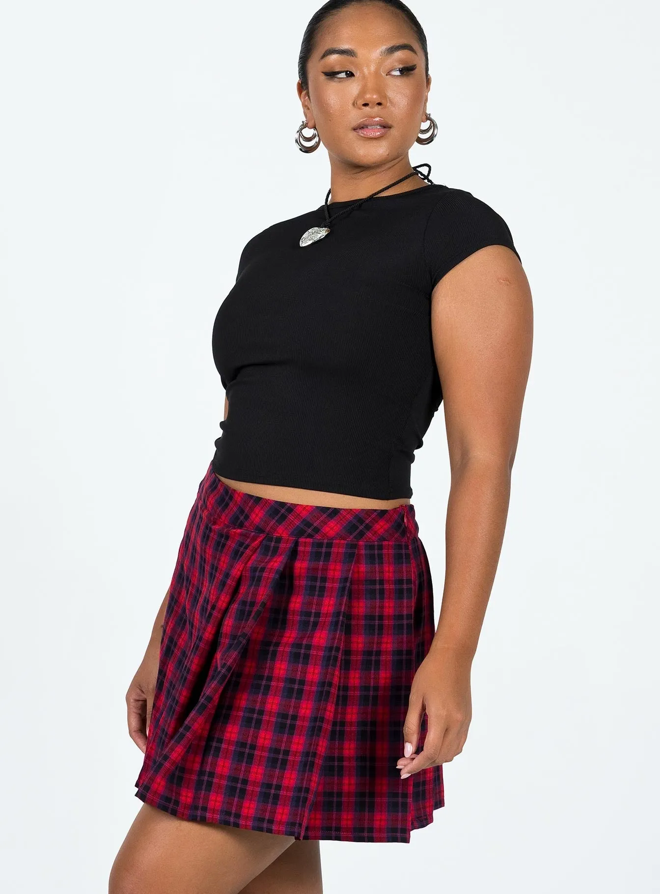 Outfit Lookbook Modern Design Kurtsi Mini Skirt Red