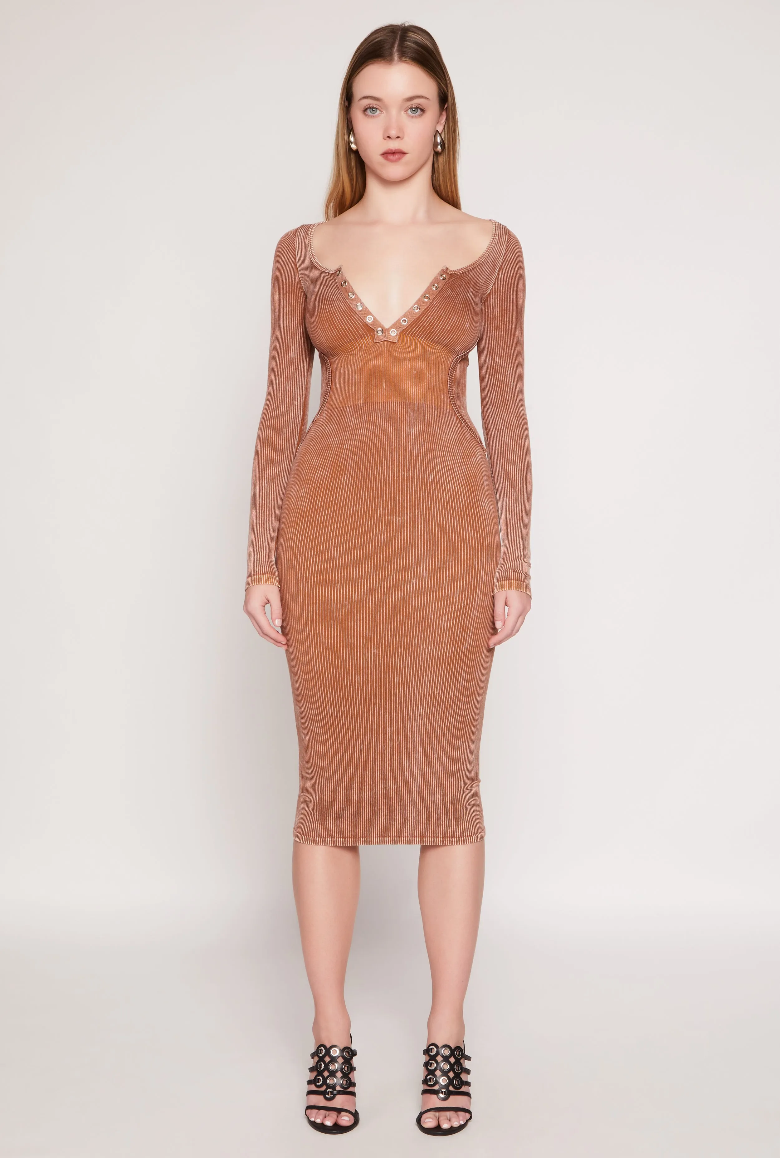 Style Easy Graceful Aging Daisy Acid Wash Grommet Notch Neck Dress