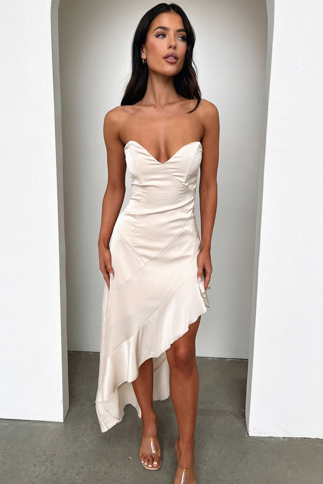 This dress features a classic design that works well for both day and night wear Roof View Leora Maxi Dress - Champagne