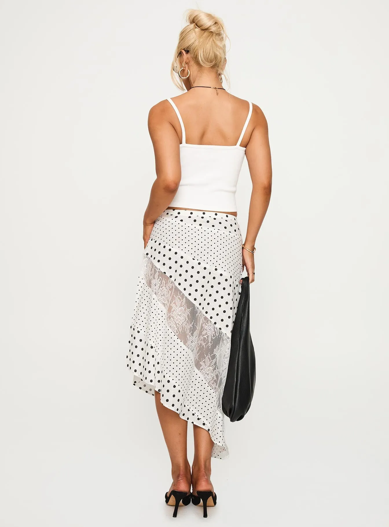 Outfit Essence Chic Appeal Rennar Maxi Skirt White / Polka Dot