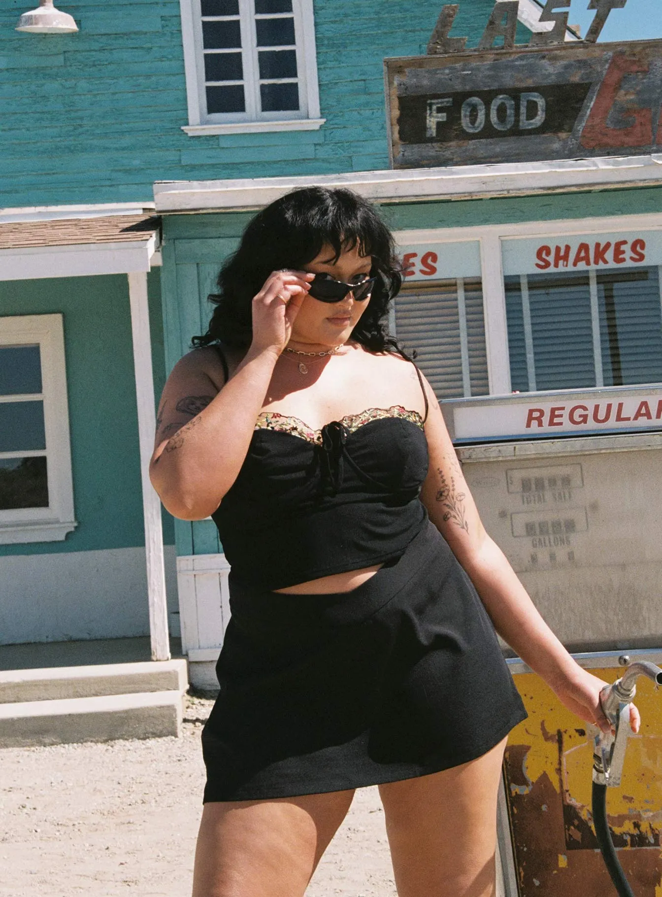 Easton V Front Mini Skirt Black Curve Trendy Style Breezy Outfit