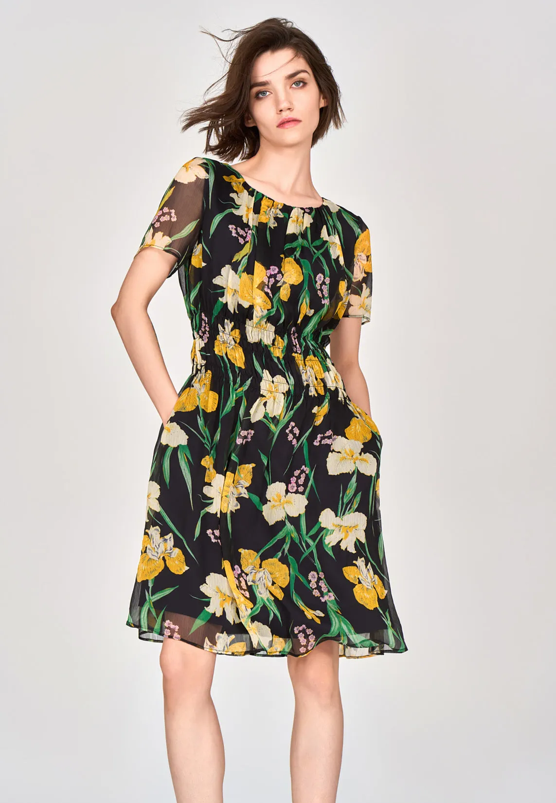 Strong Edge Sharp Cut Summer Floral Chiffon Dress