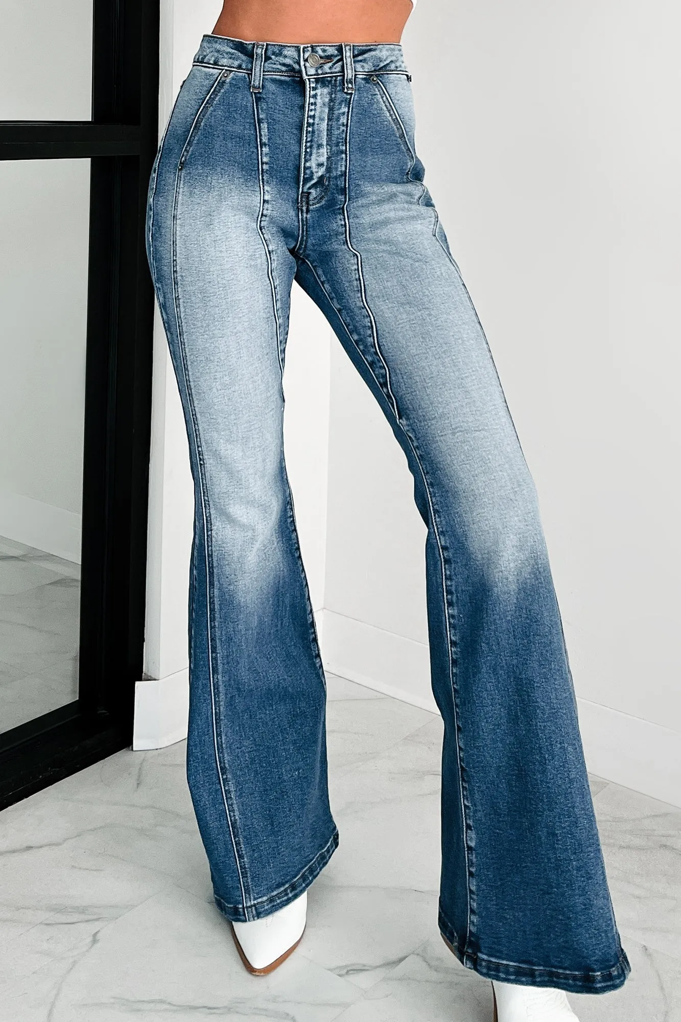 Teeter Cello High Rise Front Seam Flare Jeans (Medium) ConvertibleSleeves MultiFunctionalDesign
