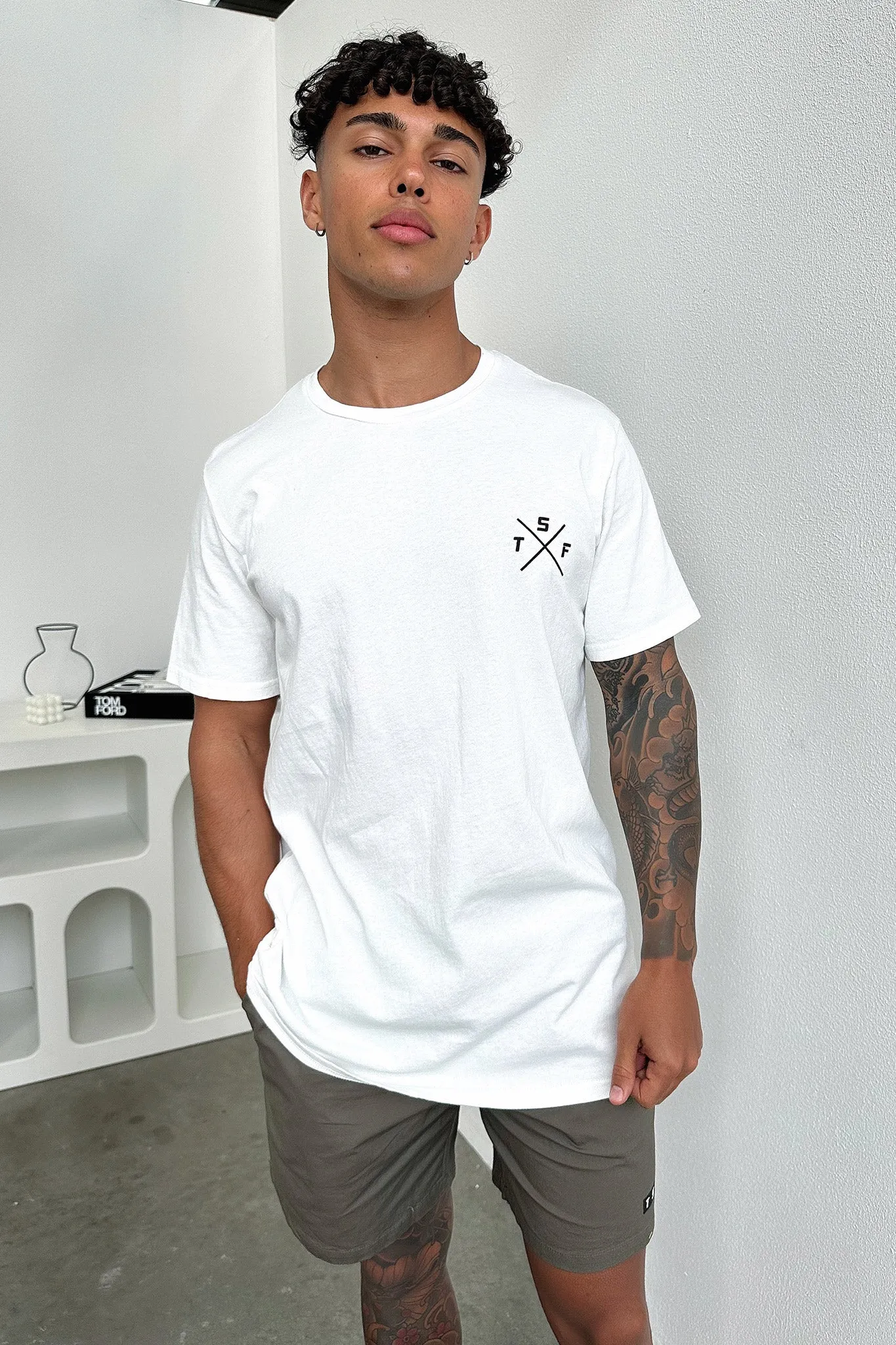 Structured silhouette Mez Tee - White