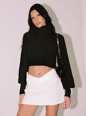 Easton V Front Mini Skirt White Simple Styling