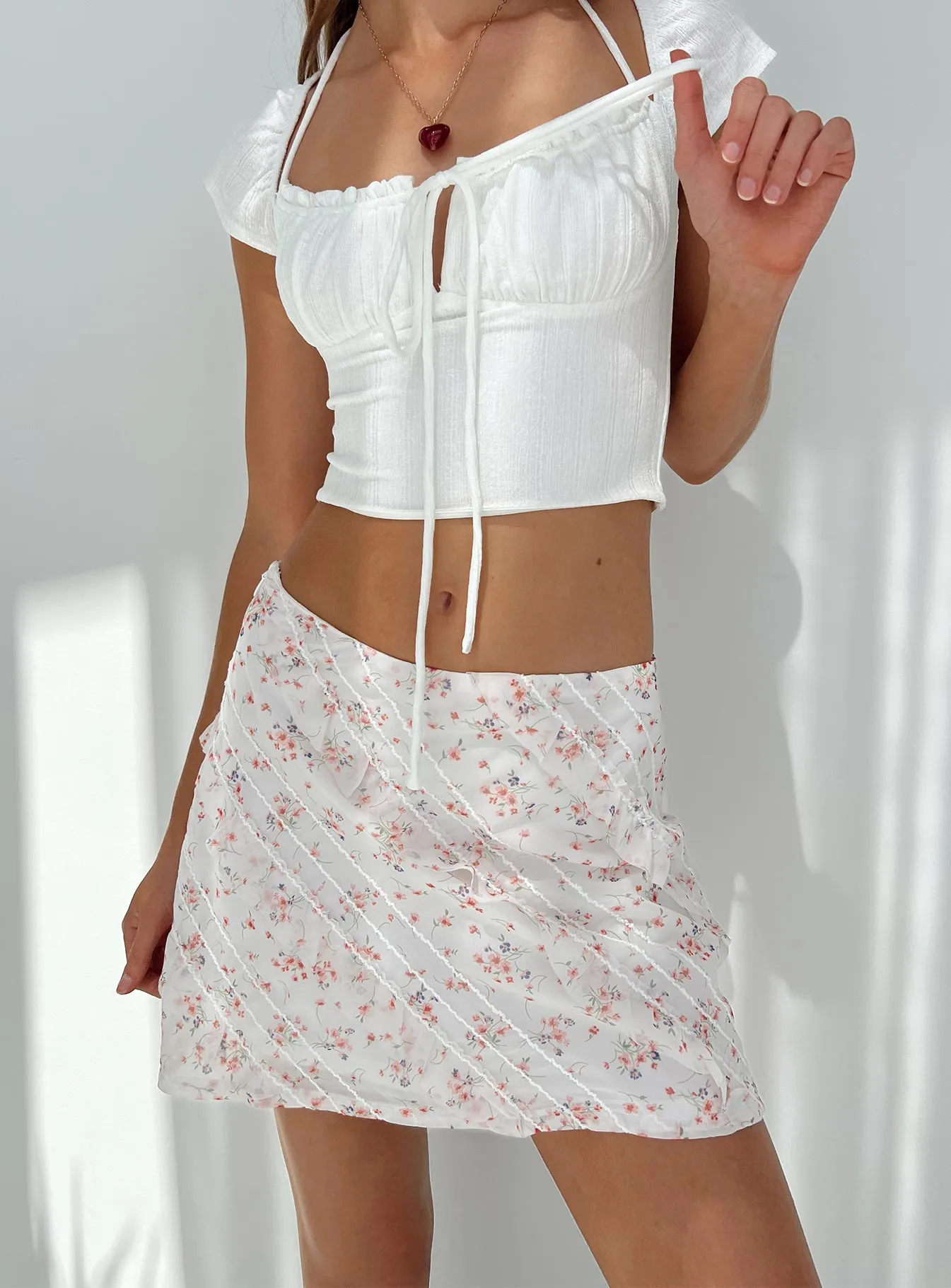 Cozy Feel Recycled Material Hasmyn Mini Skirt White / Floral