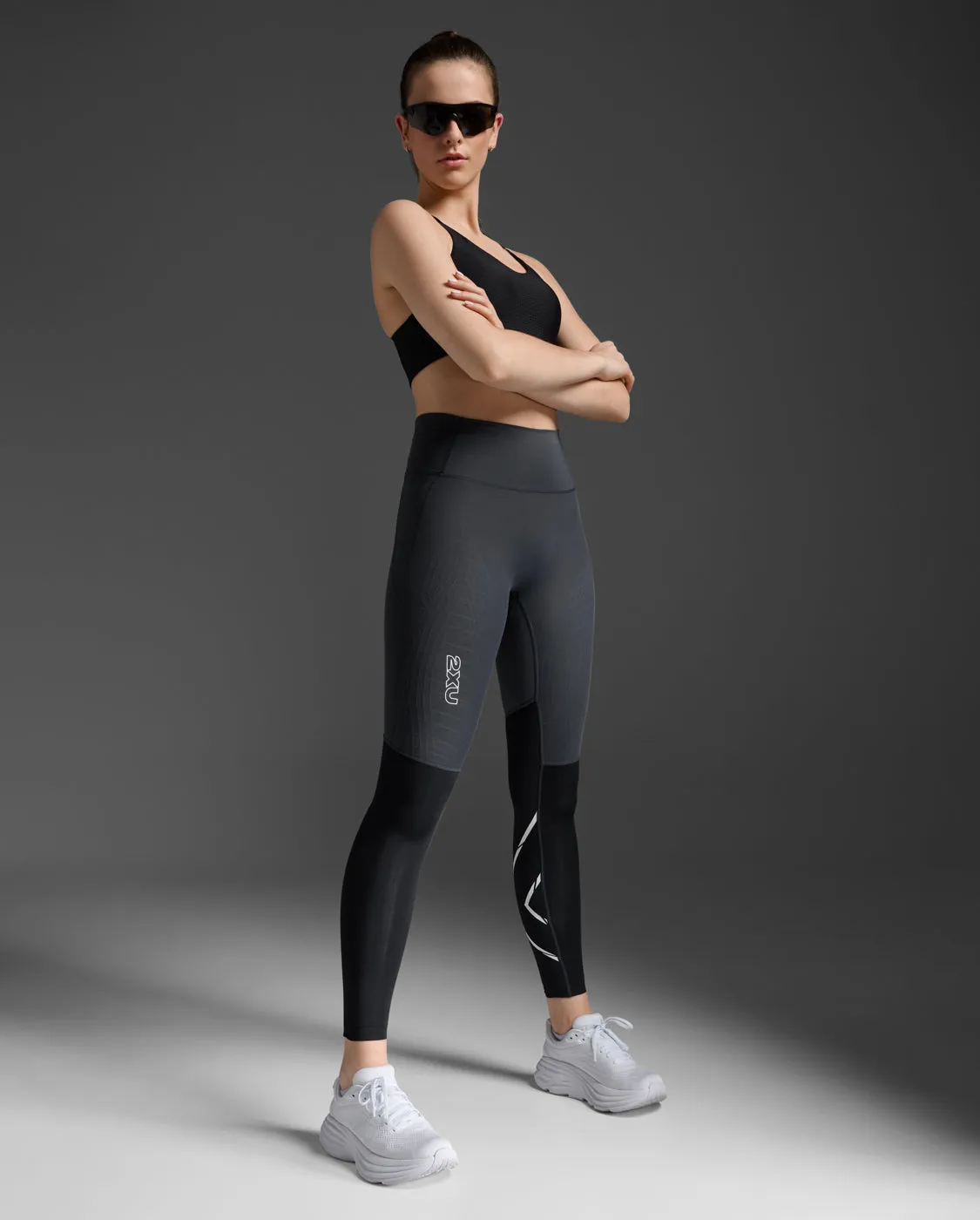 Light Speed React Hi-Rise Compression Tights Tall Fit Lightweight Material