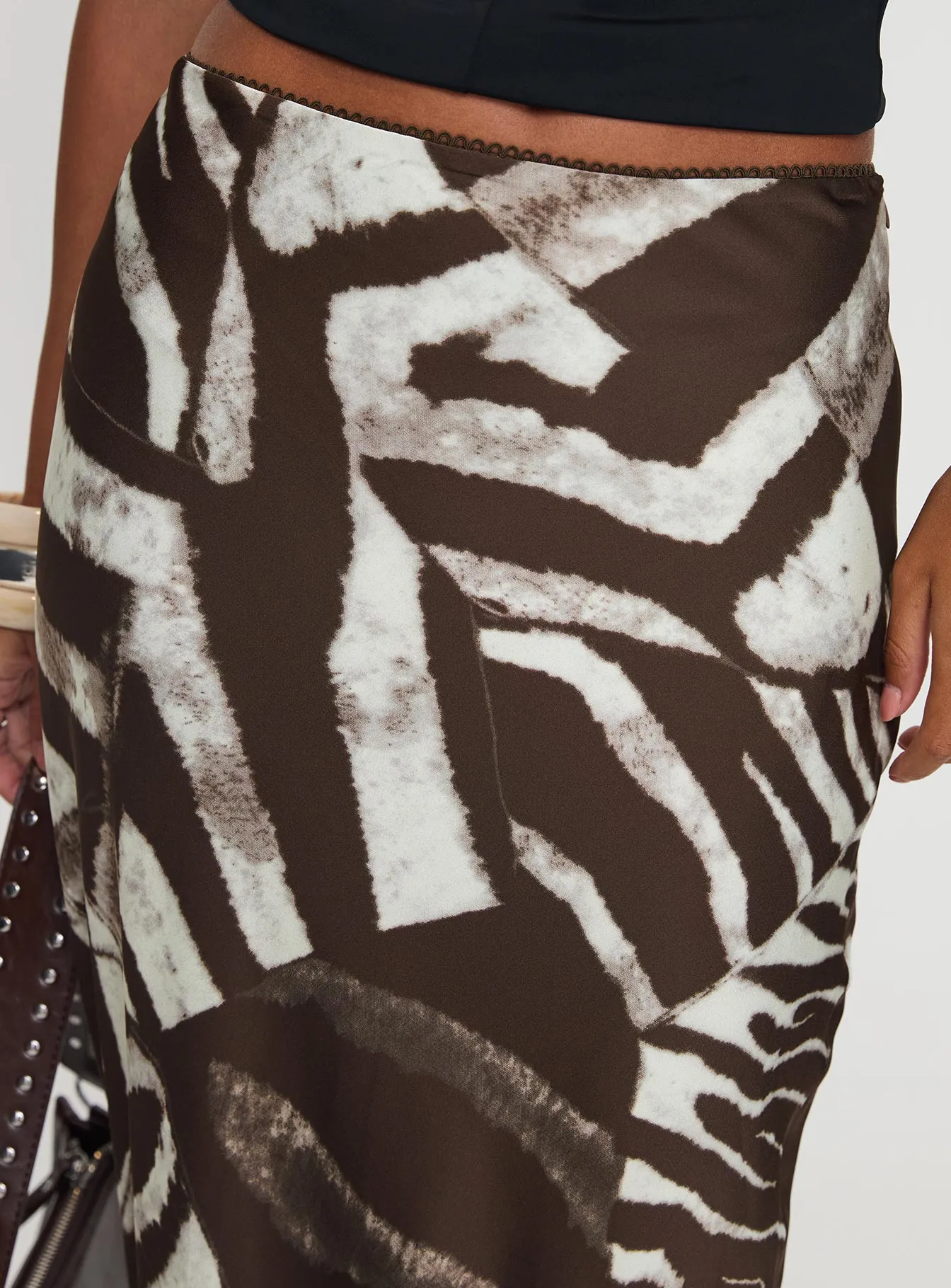 Rowana Maxi Skirt Multi Denim style