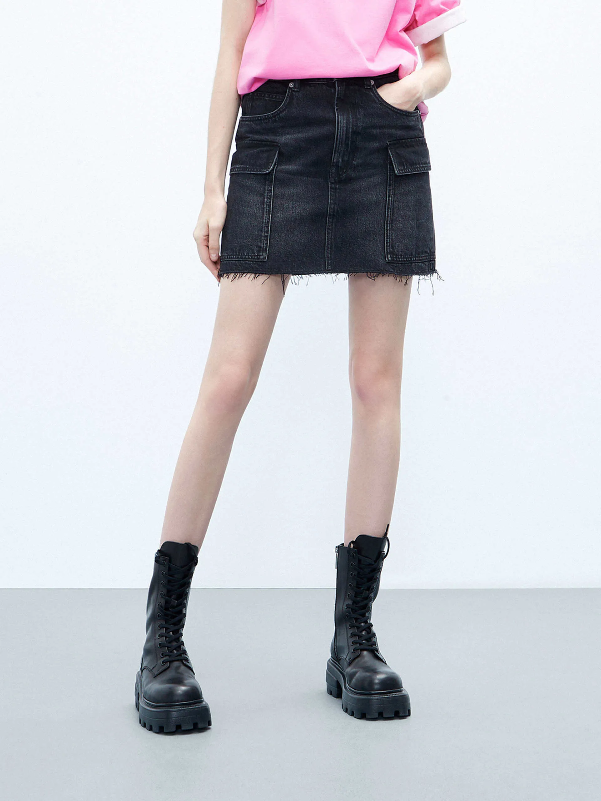 Essential Style Durable Stitching Cargo Pocket Denim Skirt