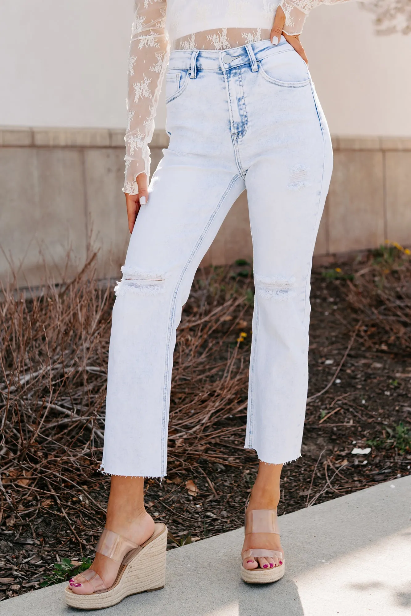 Formal Classic Wear Loose Soft Core Theresa High Rise Distressed Risen Jeans (Acid Light)